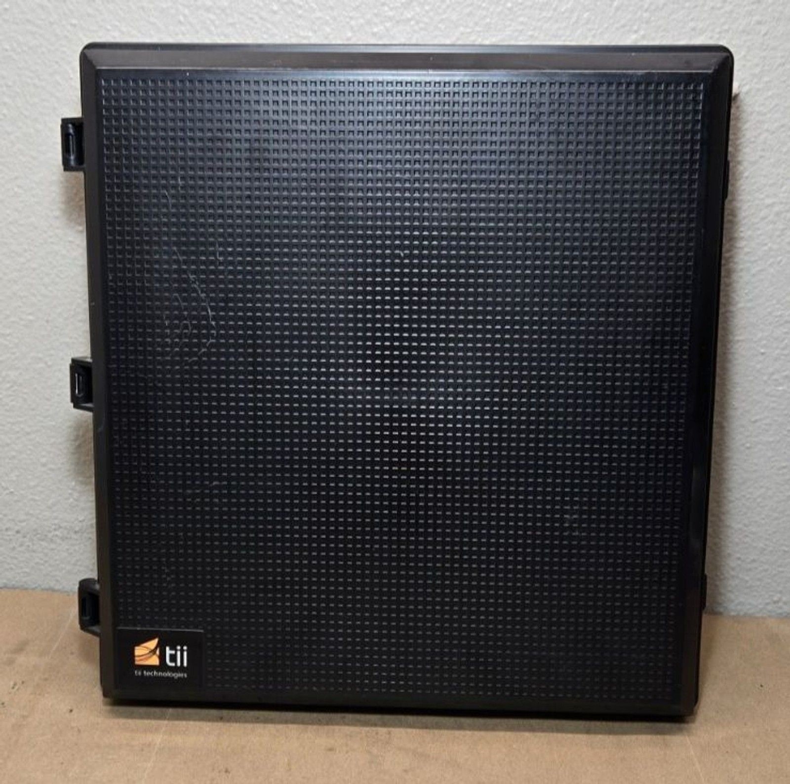 Frontier Fiber Network VF-01A RF Converter with (NID) Environmental Enclosure