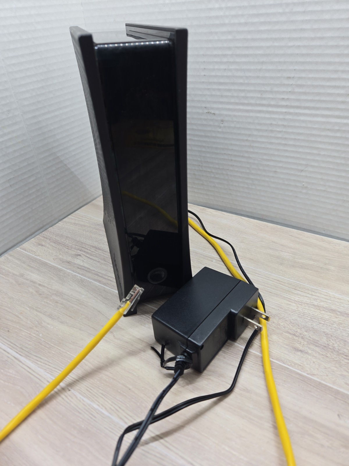 Spectrum Router – E31U2V1 – DOCSIS 3.1 eMTA- Good Condition