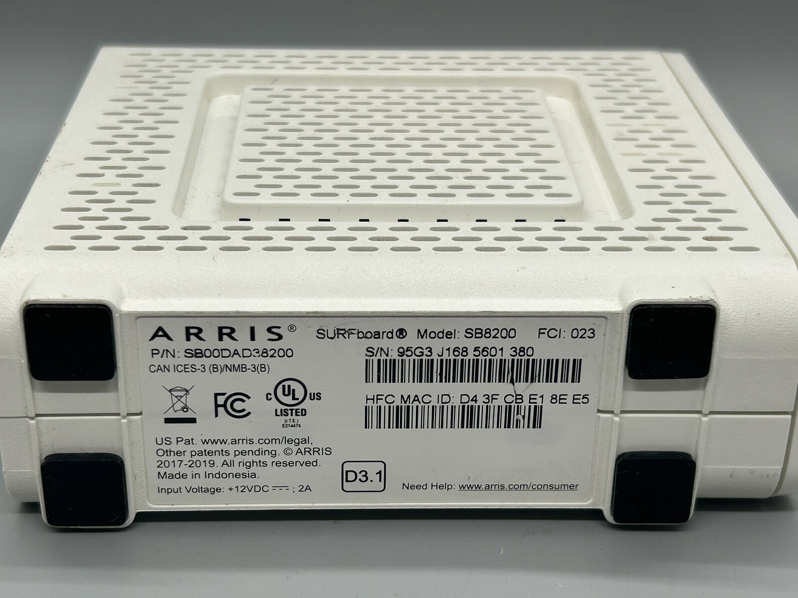 ARRIS SURFboard SB8200 DOCSIS 3.1 10 Gbps Cable Modem, with Power Cord