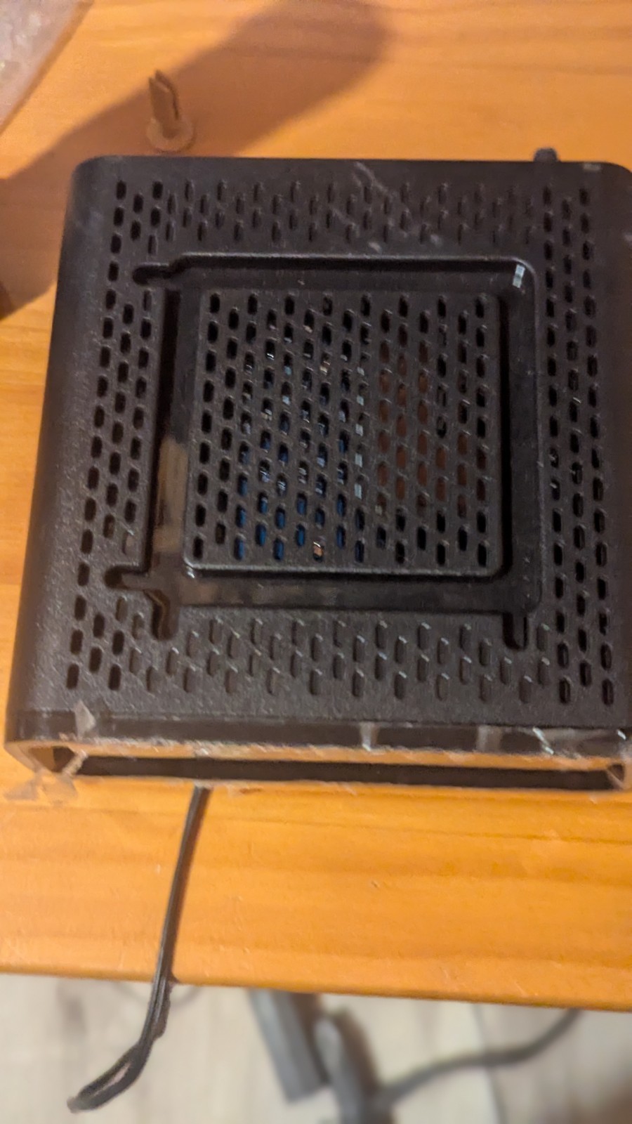 ARRIS Touchstone CM8200A DOCSIS 3.1 Ultra Fast Cable Modem – Black
