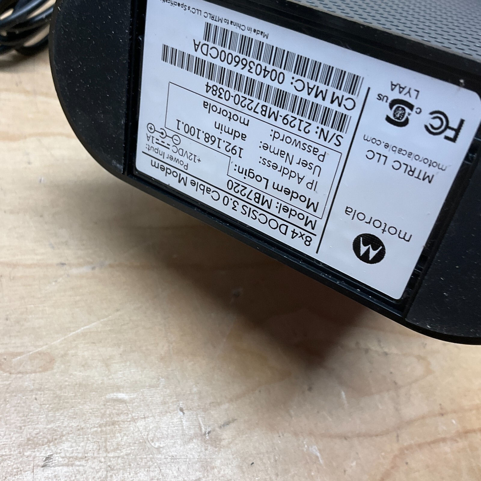 Motorola 8×4 DOCSIC 3.0 Cable Modem/Router (MB7220) RESET & TESTED!!