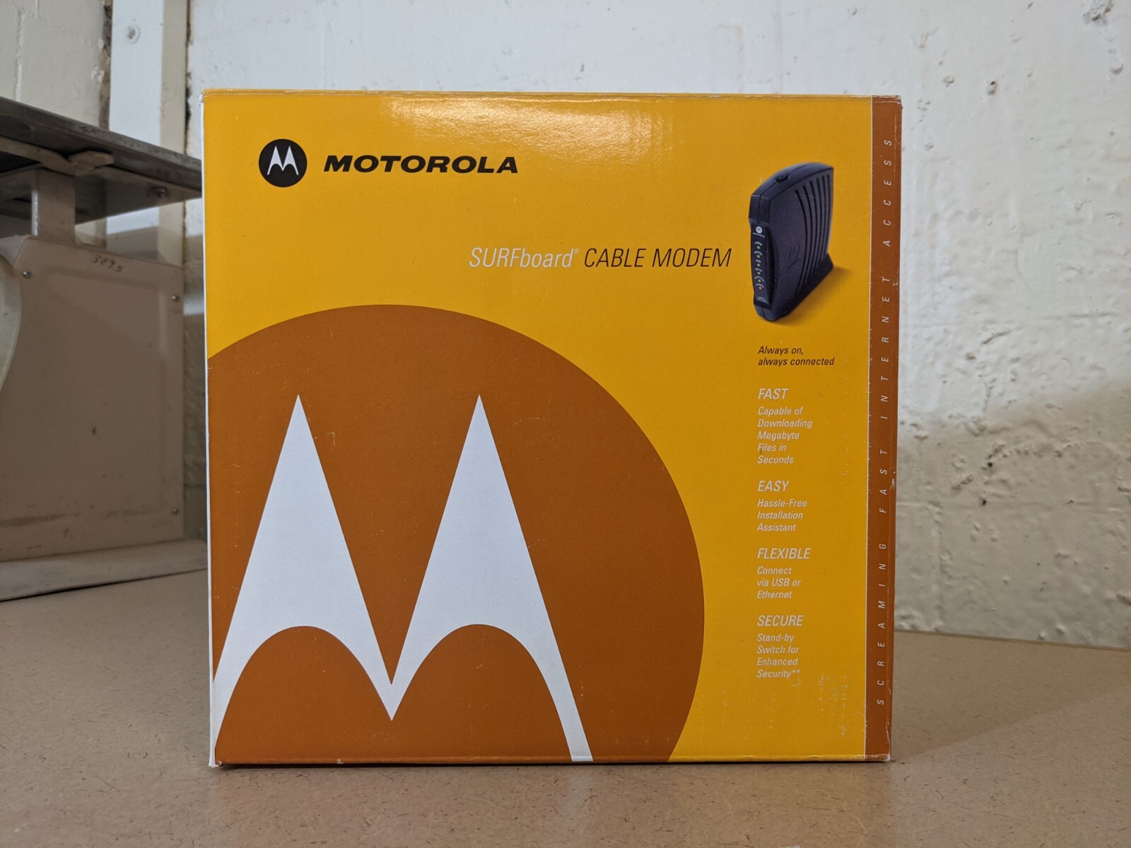 MOTOROLA SURFboard Cable Modem SB5100 Preowned/Open Box