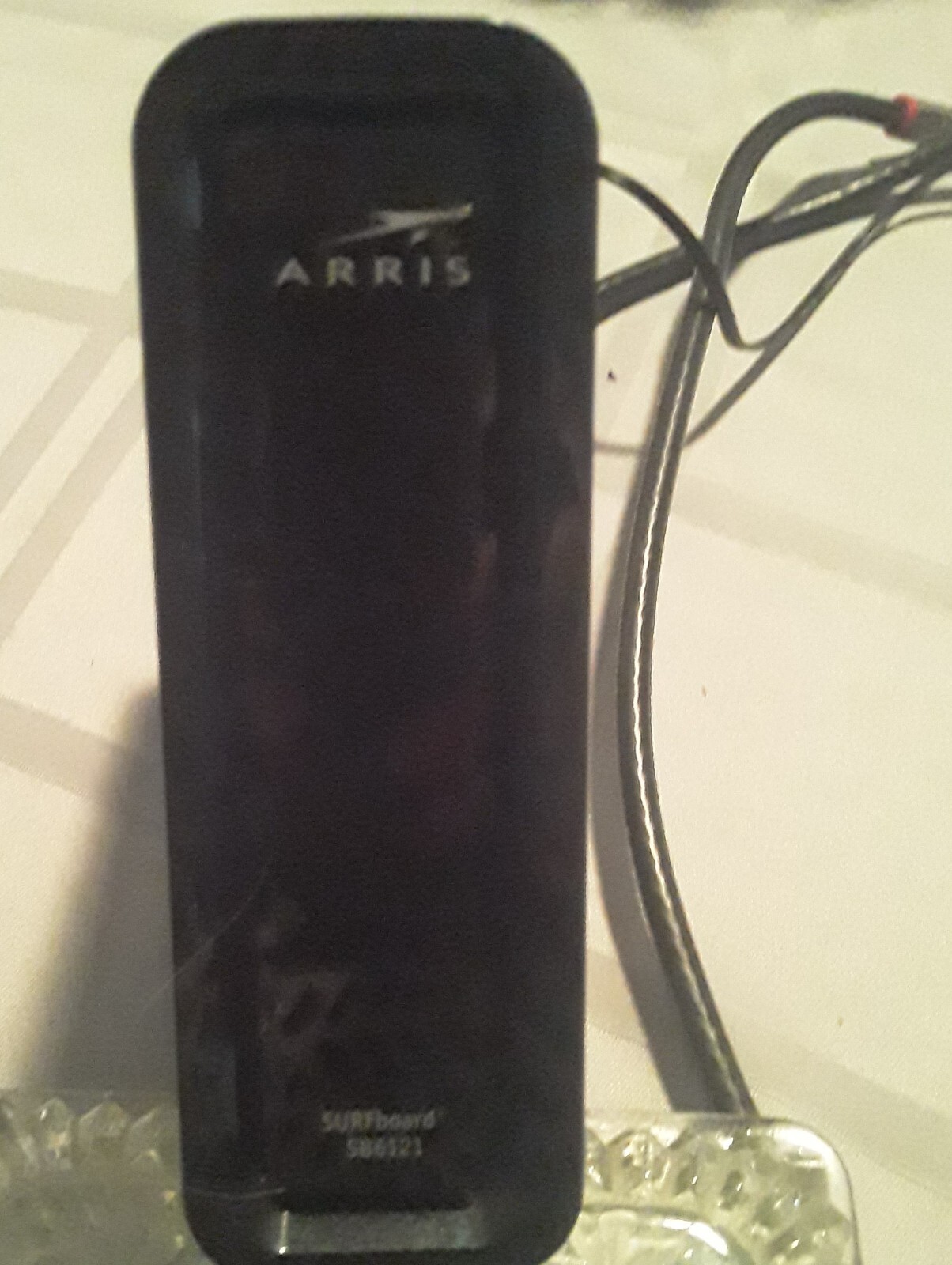 Arris Surfboard Cable Modem SB6121 AND TP-Link 300 Mbps Wireless Router