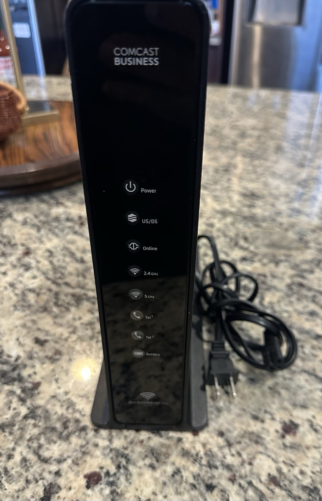 Cisco DPC3941B Comcast Business Dual Band WiFi Cable Modem Router Voice Gateway