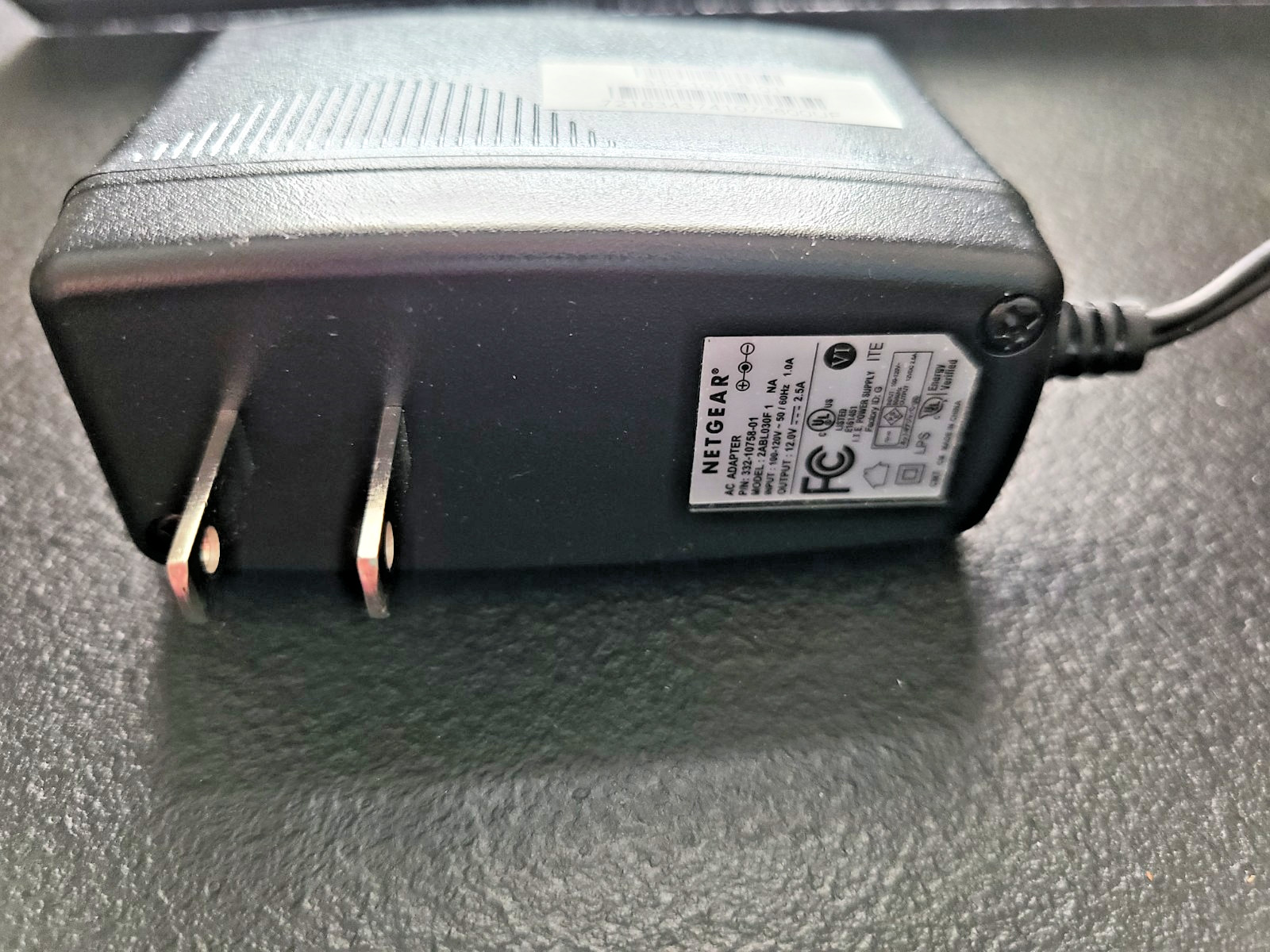 NETGEAR R6400 AC1750 Dual Band Smart WiFi Router w/ Power Adapter Used