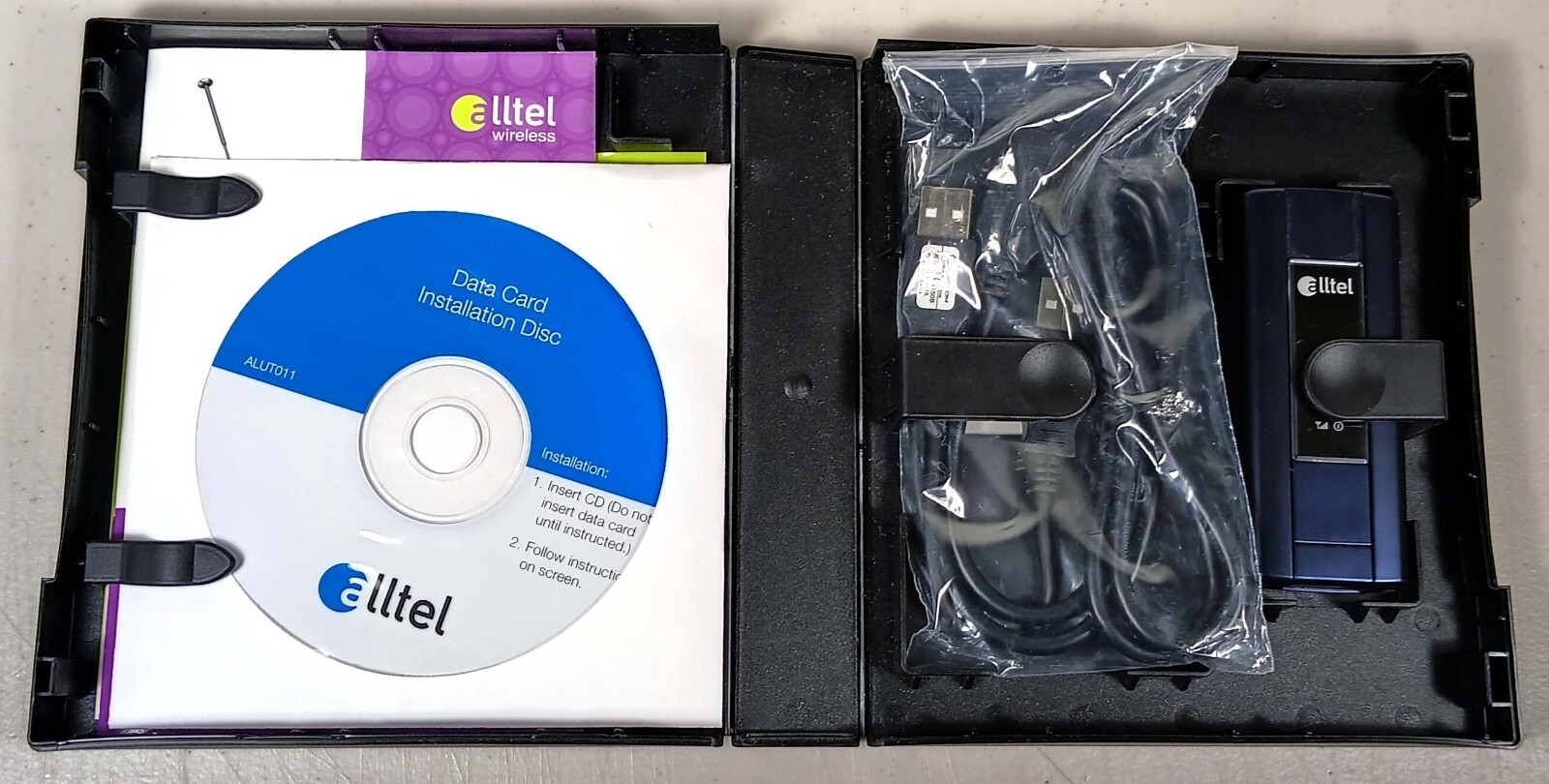 Alltel UTStarcom UM150 USB Wireless Modem Micro SD Card Reader Retractable Ant
