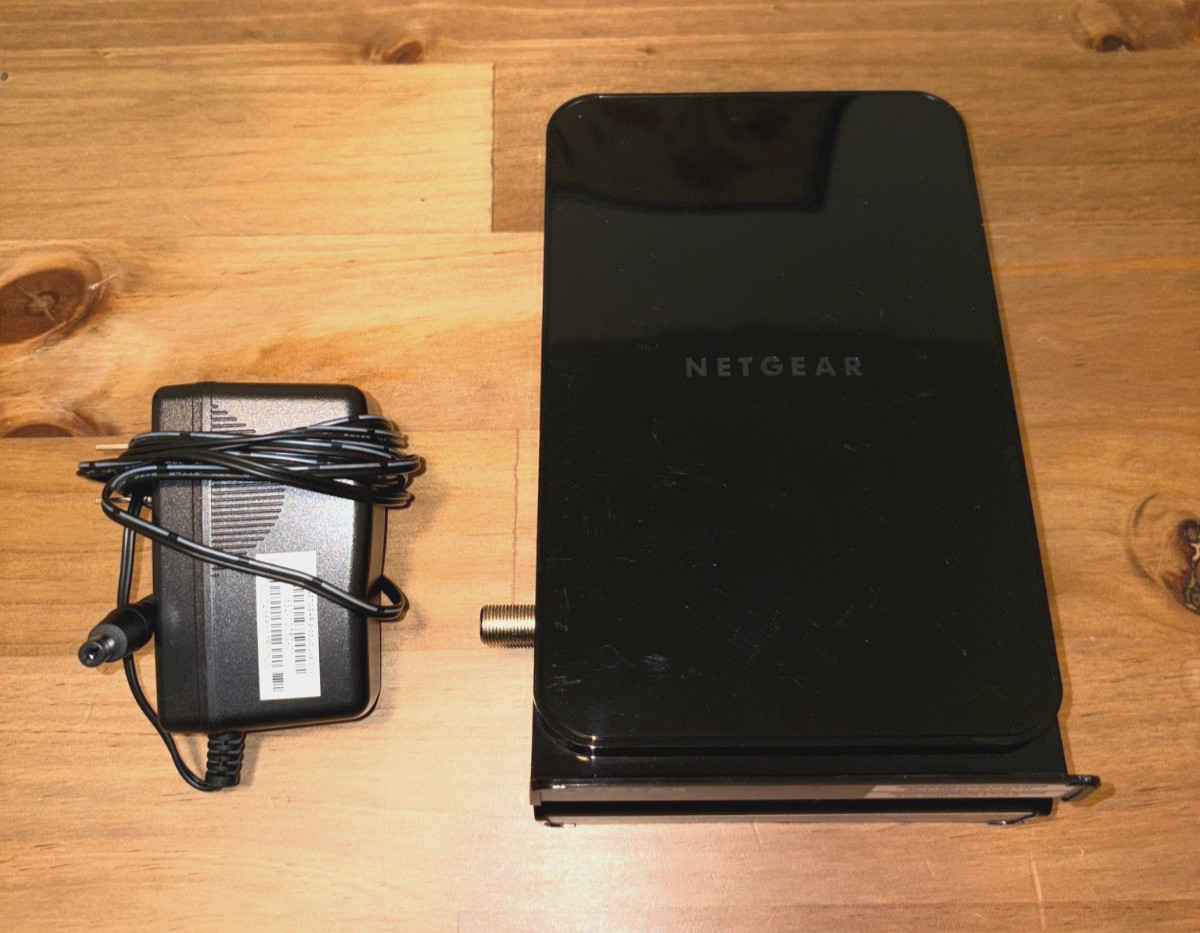 NETGEAR CM500 16×4 DOCSIS 3.0 Cable Modem Max Download Speeds of 686mbps