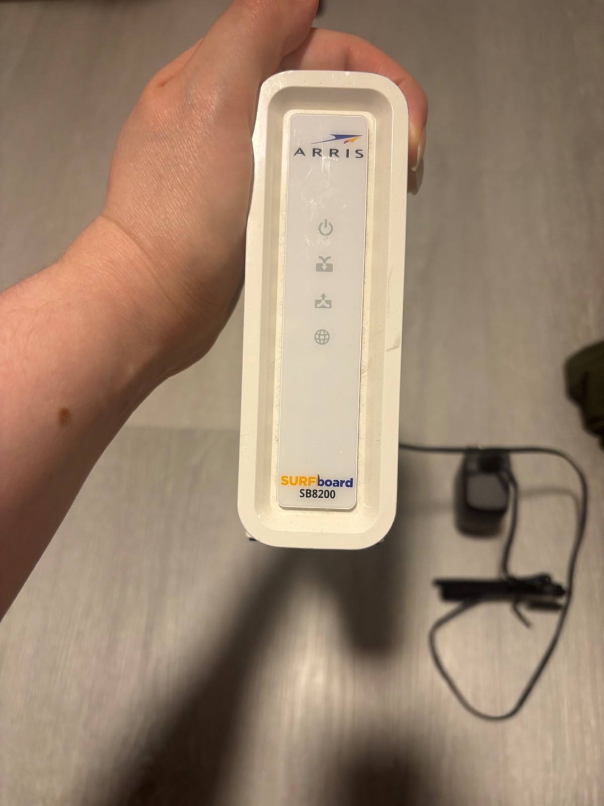 ARRIS SURFboard SB8200 DOCSIS 3.1 Gigabit Cable Modem (Includes Power Adapter)