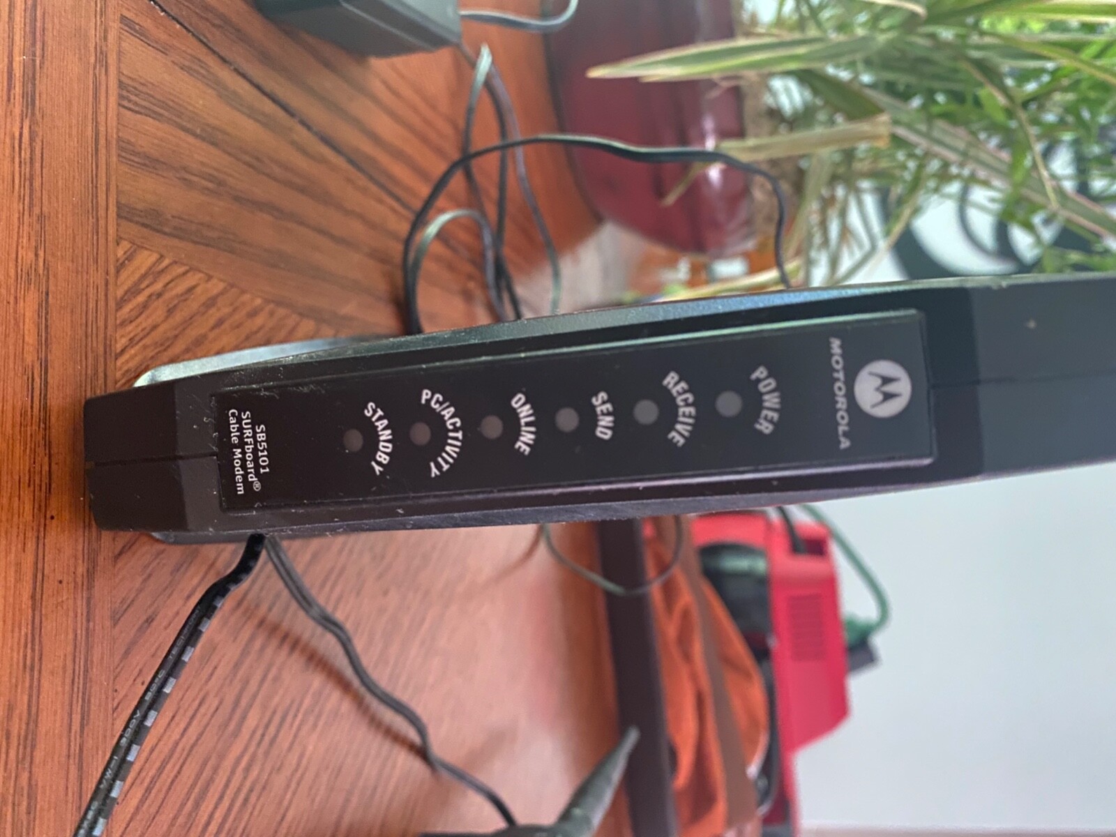 Motorola SURFboard SB5101 (SB515290-087-00) 38 Mbps Has Power Cord