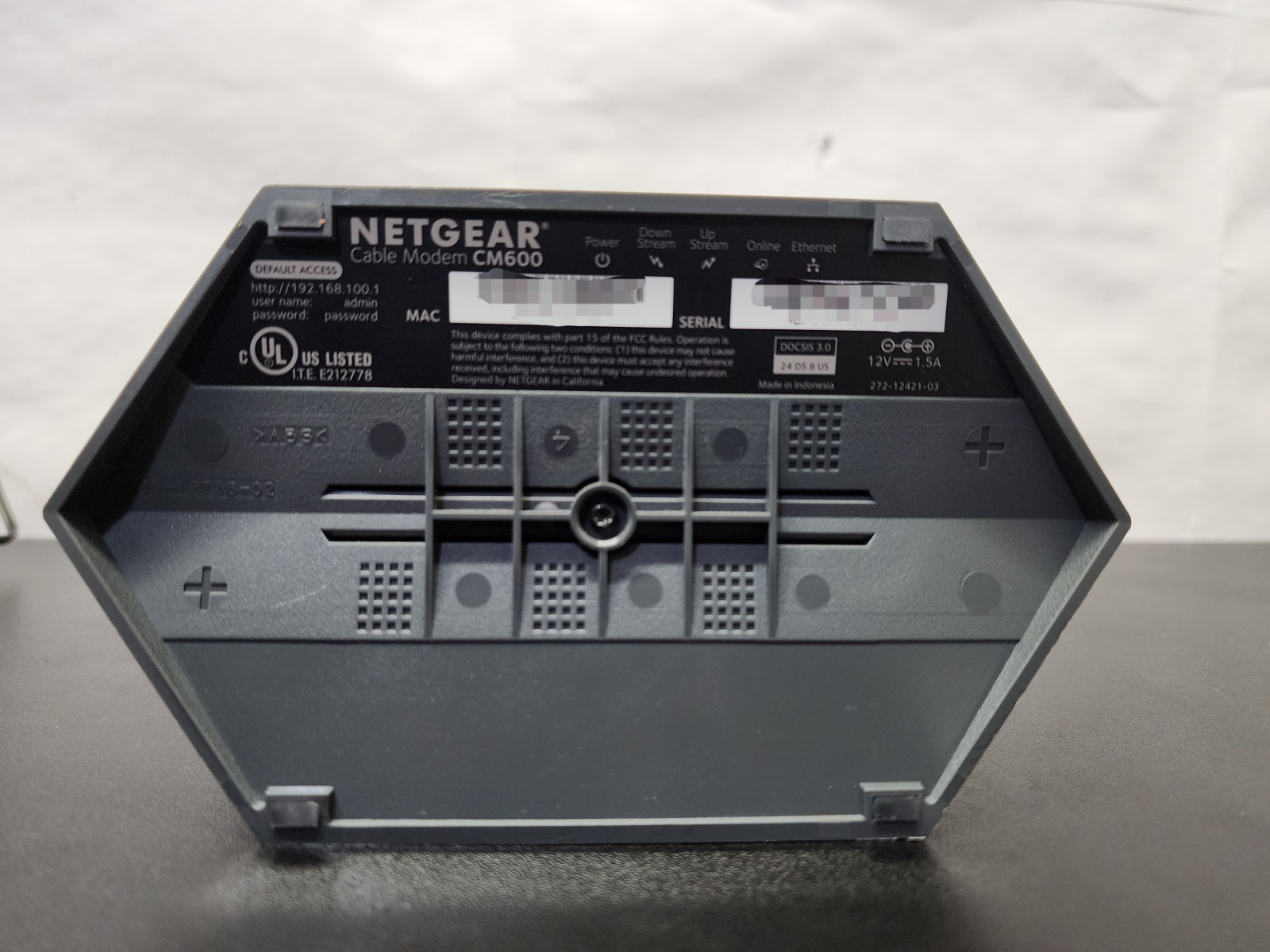 NETGEAR CM600 960Mbps DOCSIS 3.0 Cable Modem w/ Power Supply & Cable