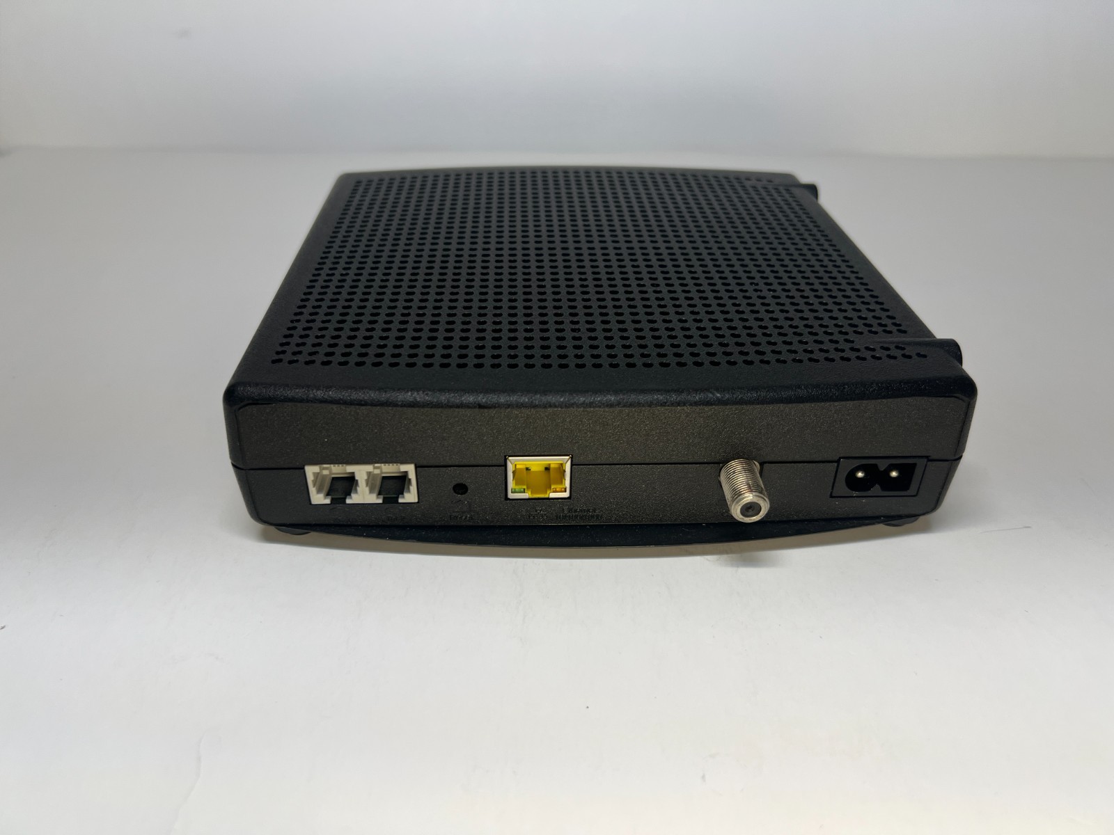 Cable Modem ARRIS Touchstone TM1602A DOCSIS 3.0 E-MTA