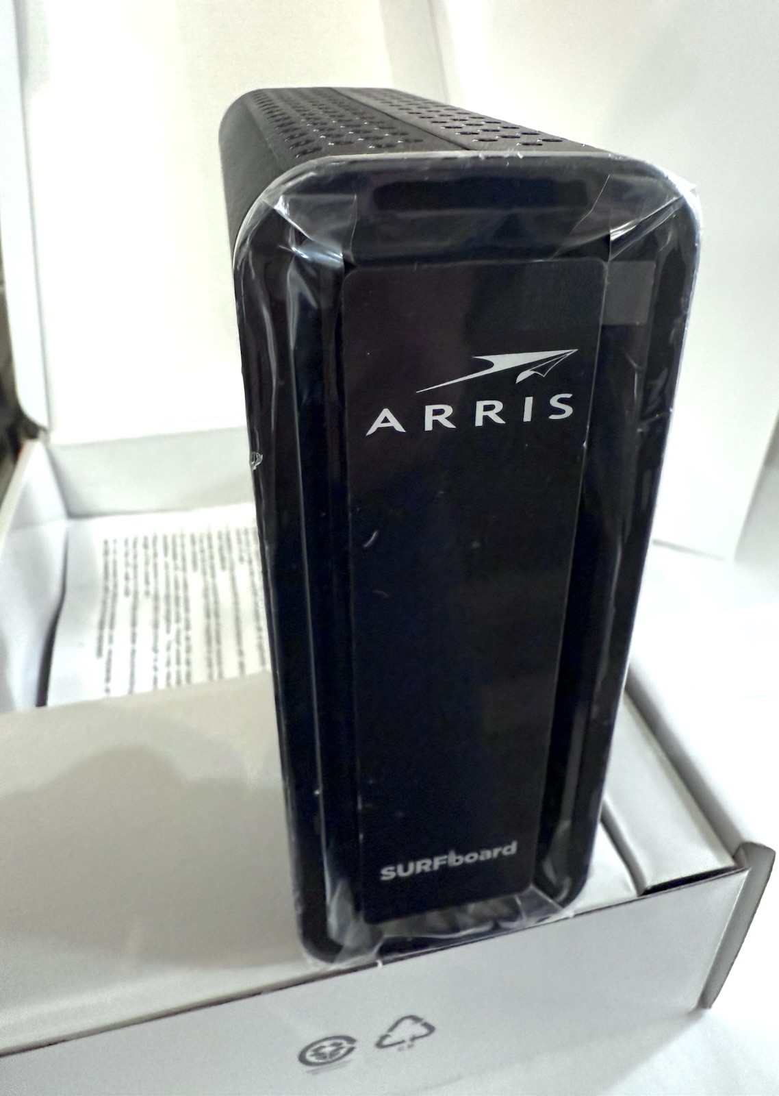 Arris Surfboard SB6183 Cable Modem 686 mbps 16×4 Docsis 3.0 New open box Xfinity