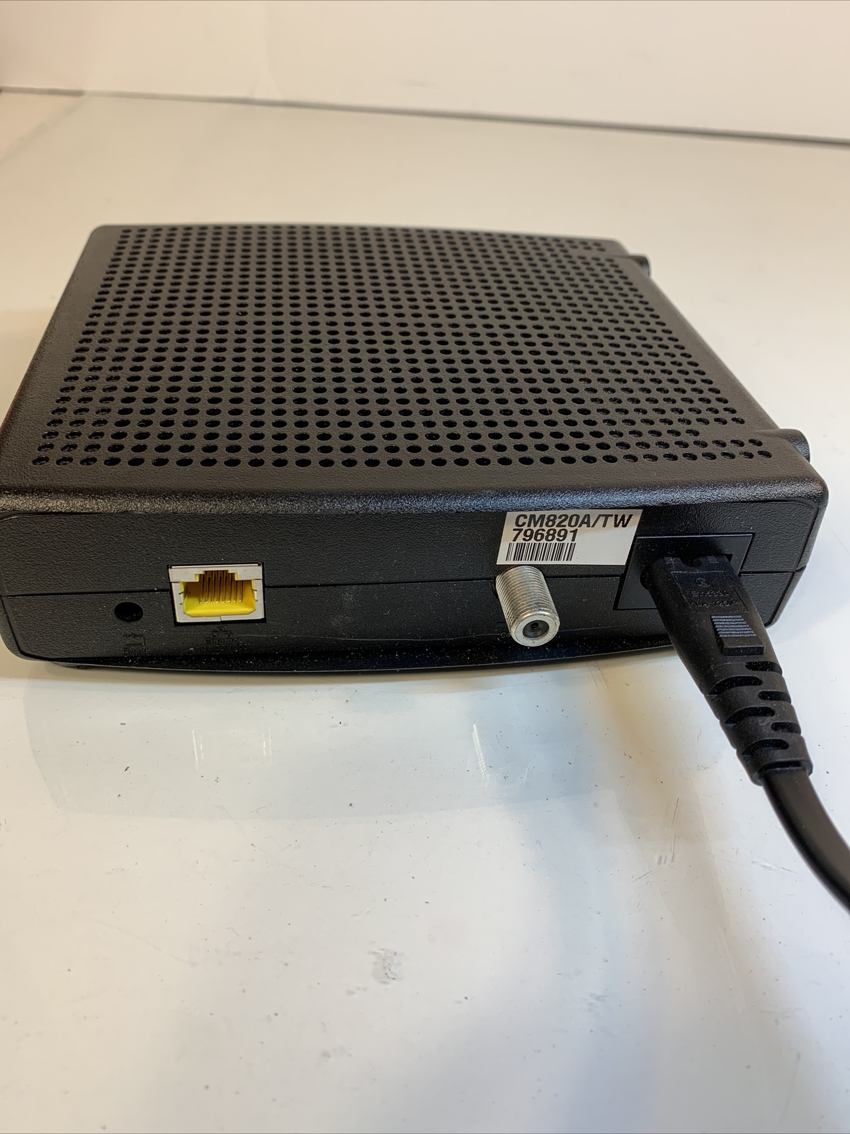 ARRIS CM820A DOCSIS 3.0 Cable Modem