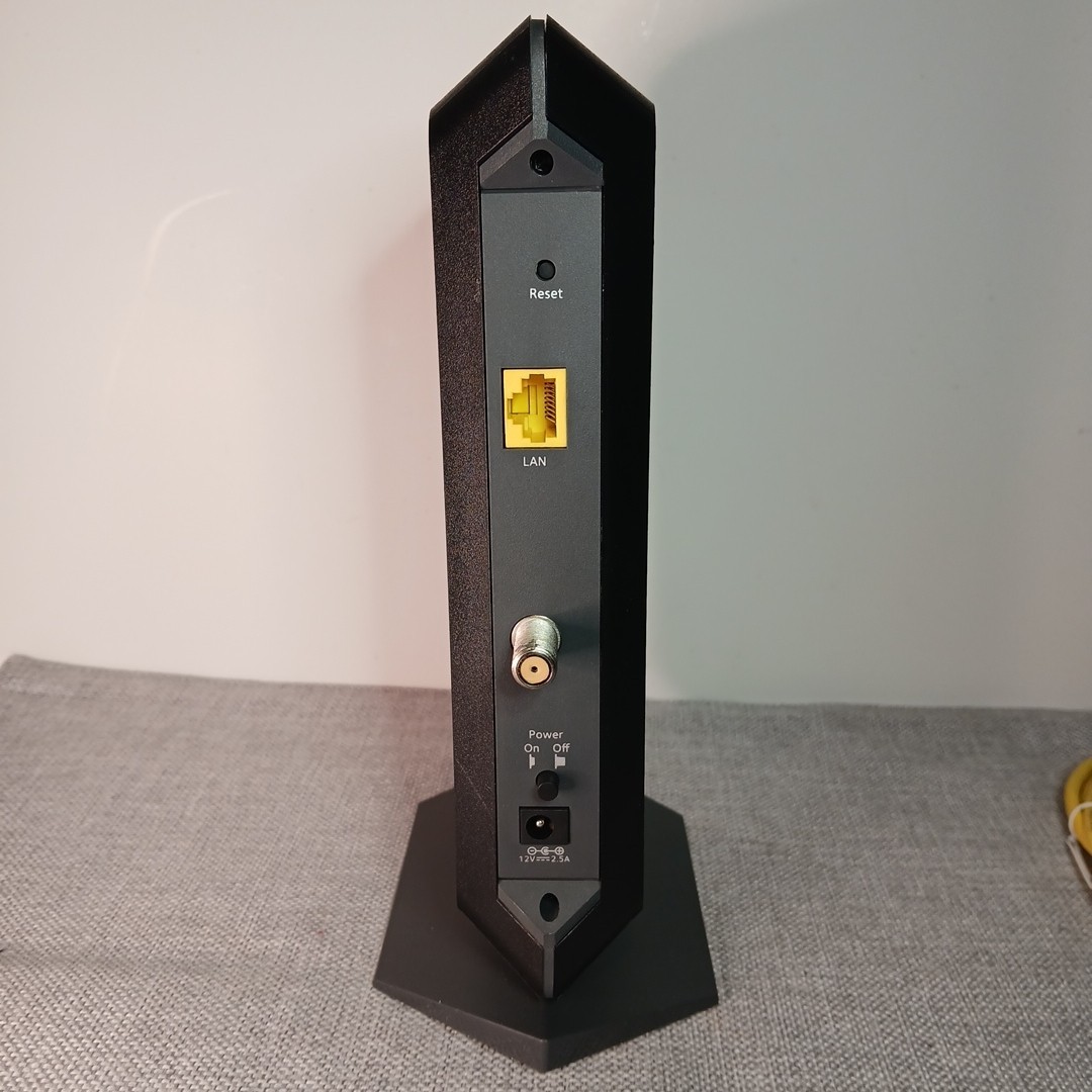 NETGEAR Nighthawk CM1000 DOCSIS 3.1 Multi-Gig High Speed Cable Modem Tested