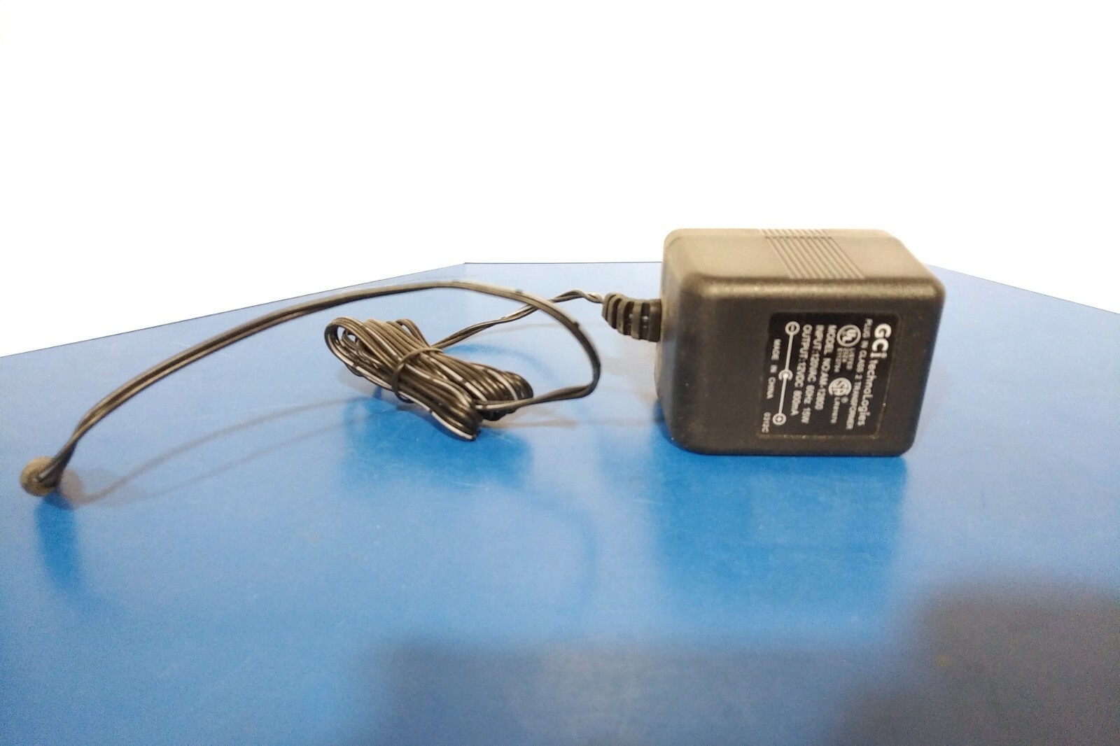 EFFICIENT NETWORKS SPEEDSTREAM 5200 Ethernet/USB ADSL Modem 060-E240-055 – USED