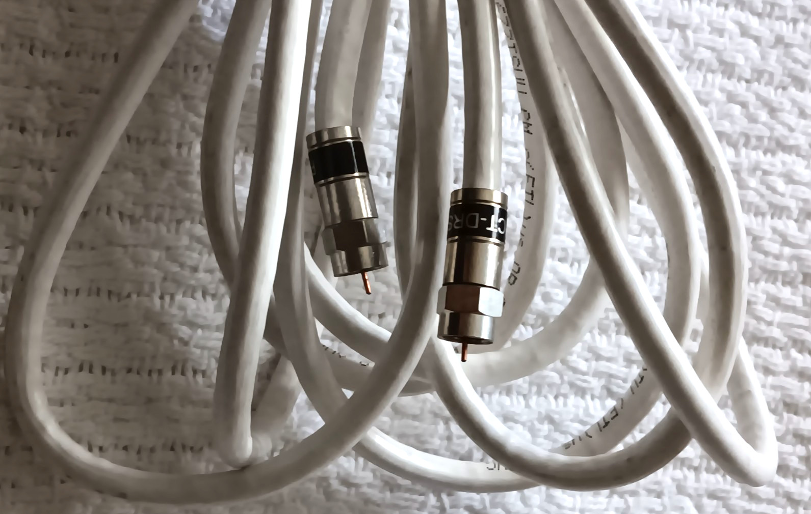 Comcast Xfinity Cable Hoax Cord Bundle Lot White Black Extreme Broadband BDS102H