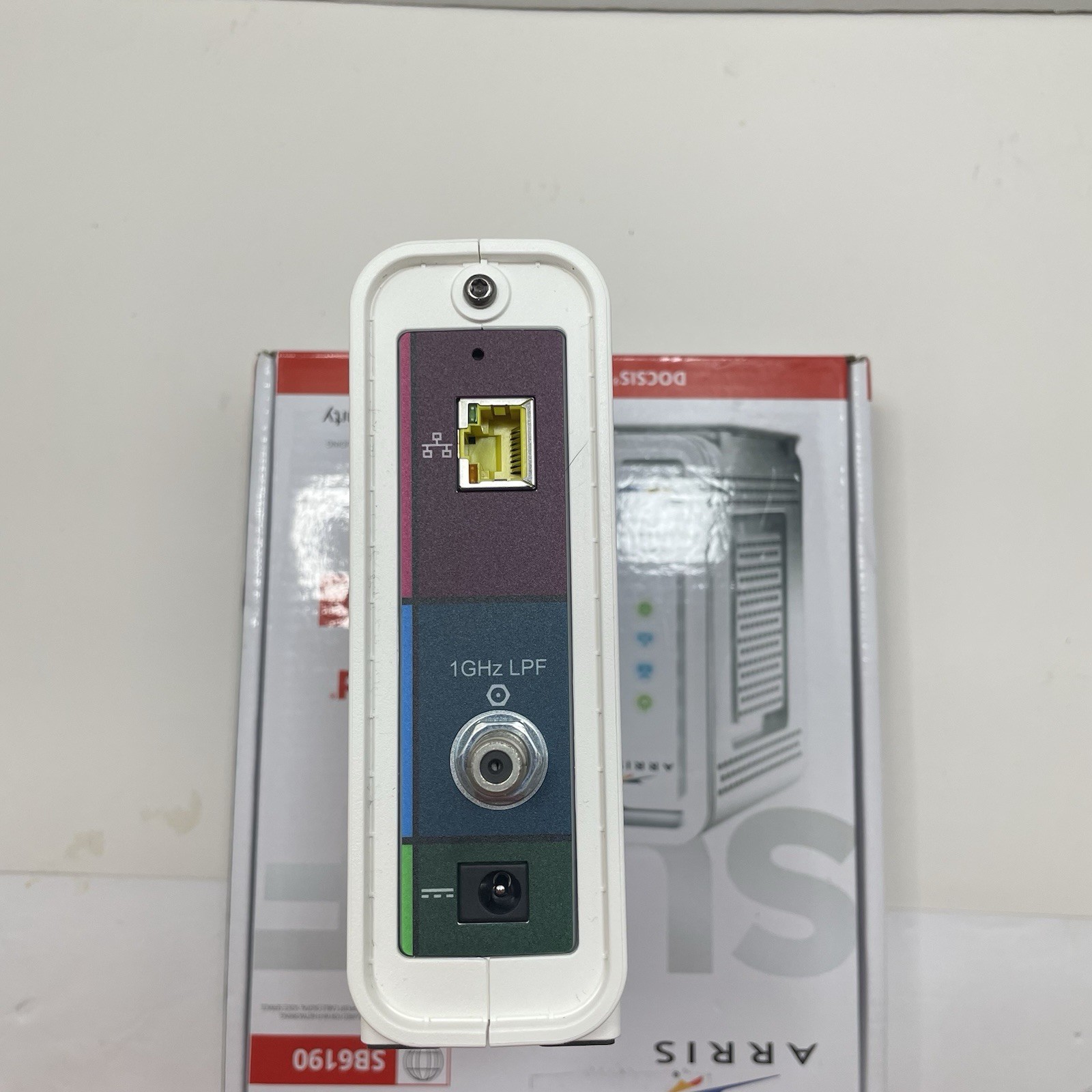 ARRIS SURFboard SB6190 32 x 8 DOCSIS 3.0 Cable Modem – White