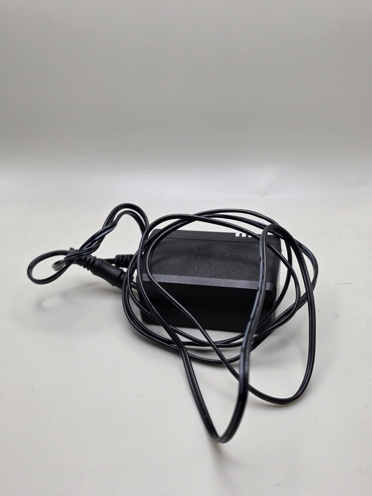 ARRIS SURFboard SB8200 DOCSIS 3.1 – 10+ Gbps Cable Modem
