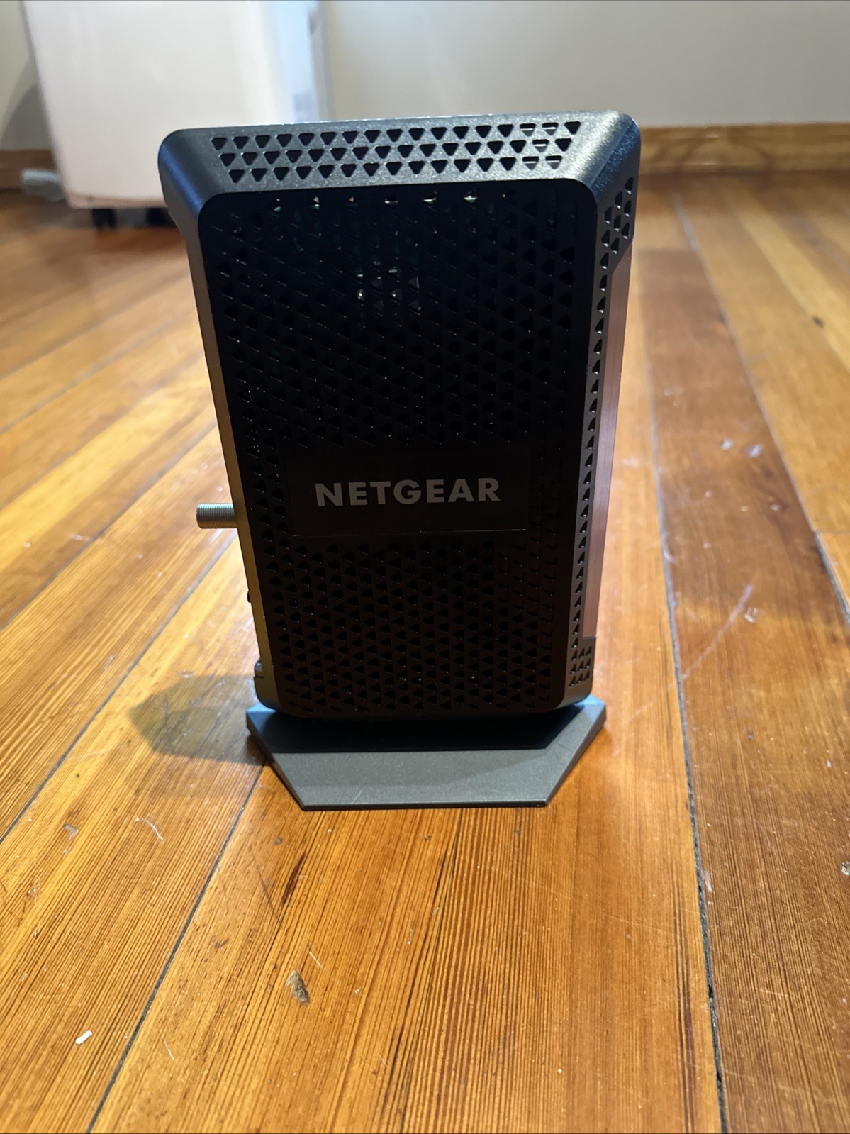NETGEAR CM1100 DOCSIS 3.1 Multi-Gig Cable Modem with Power Cord Tested Working