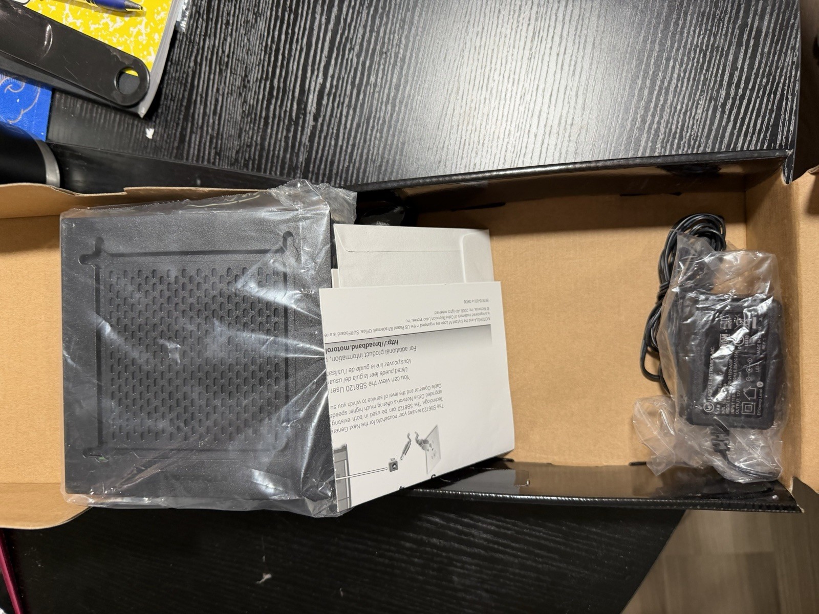 NEW Arris Motorola SBG6580 SURFboard WiFi DOCSIS 3 Cable Modem