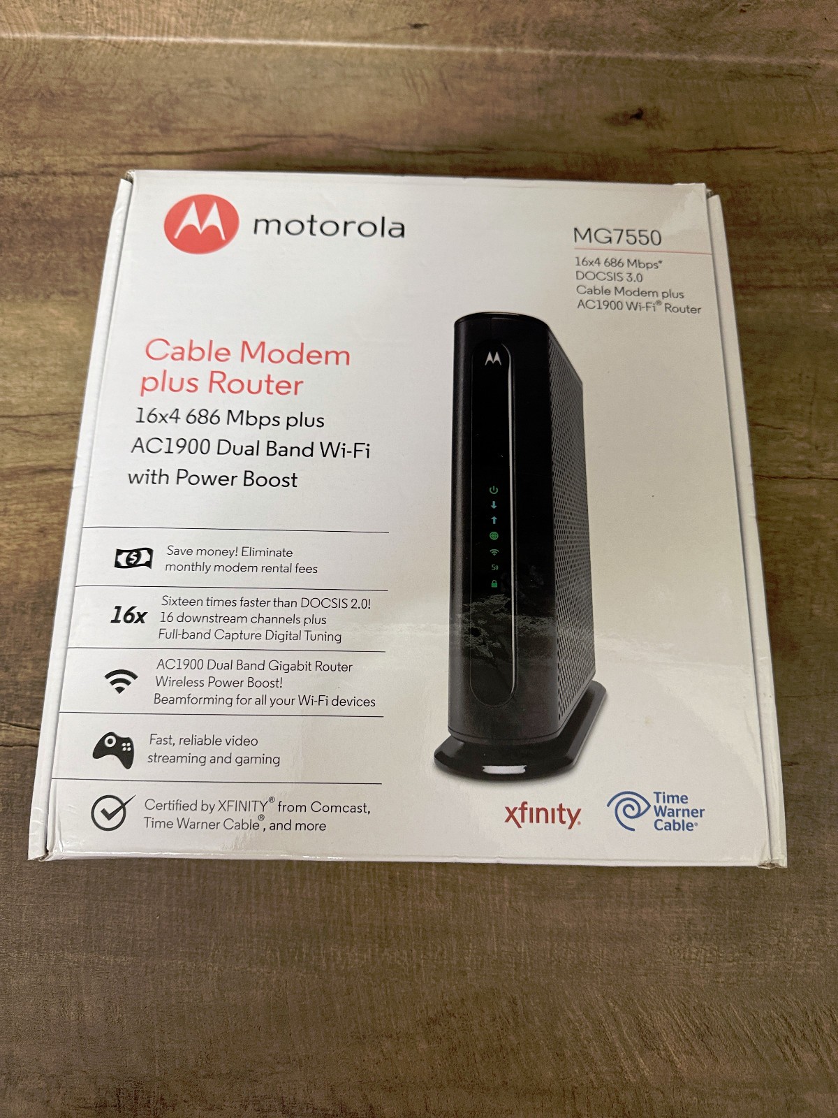 Motorola MG7550 16×4 Cable Modem Plus AC1900 WiFi Router Dual Band Power Boost