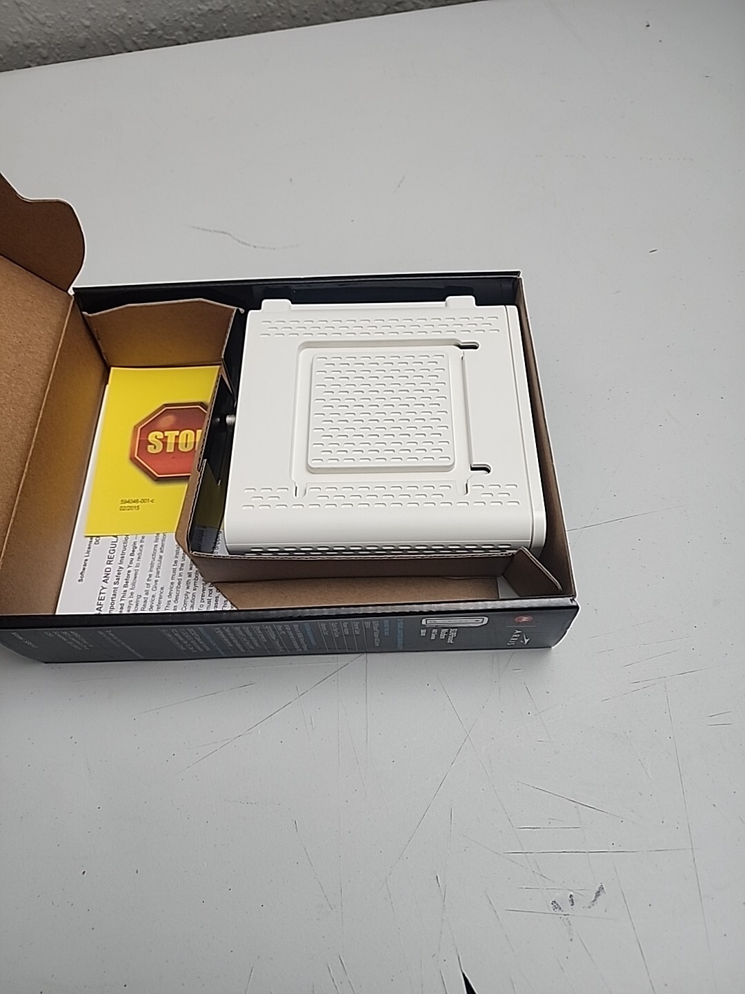 Motorola Arris SURFboard Cable Modem SB6141 400 Series DOCSIS 3.0 Open Box