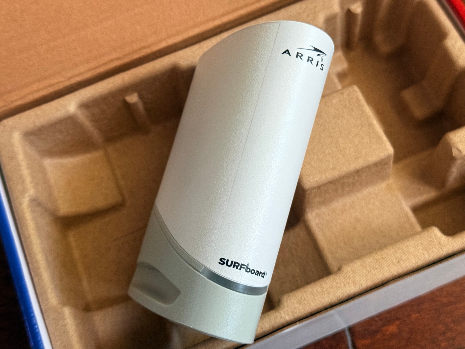Arris S33 Surf Board Docsis 3.1 Cable Modem 3.5GBPS, 2.5Gigabit Ethernet Port