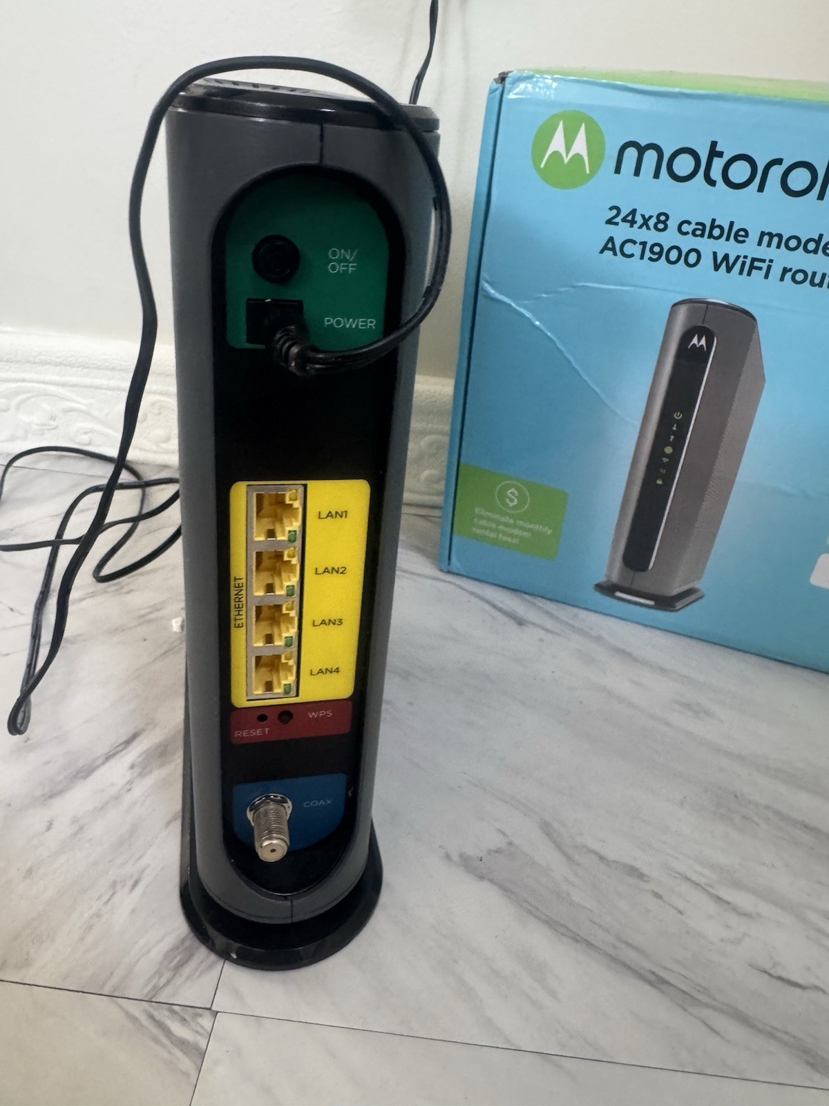Motorola MG7700 24×8 3.0 Cable Modem + AC 1900 WiFi Router 1GB + Power Adapter