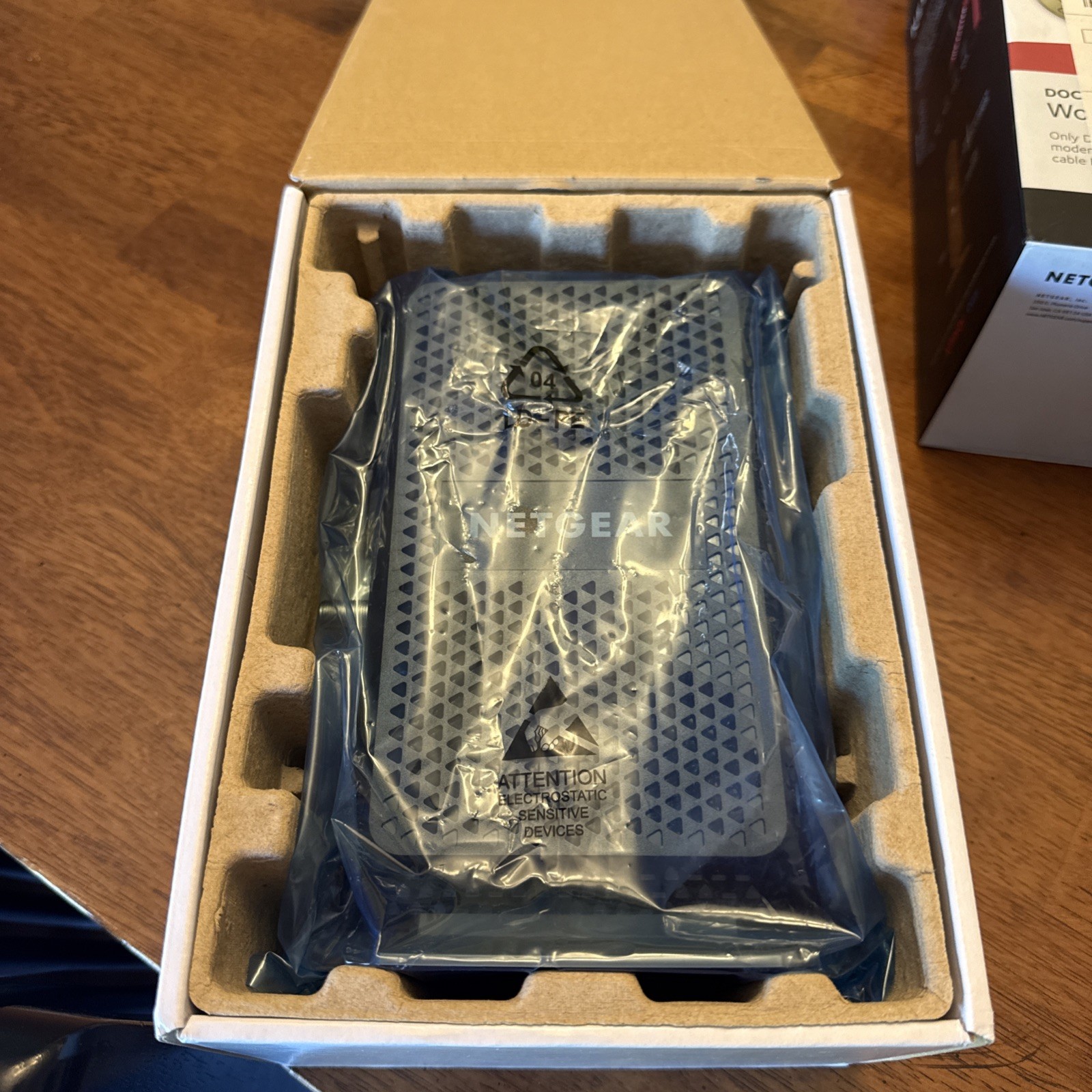NEW NETGEAR CM1000 Ultra High Speed Cable Modem DOCSIS 3.1 Xfinity Spectrum Cox