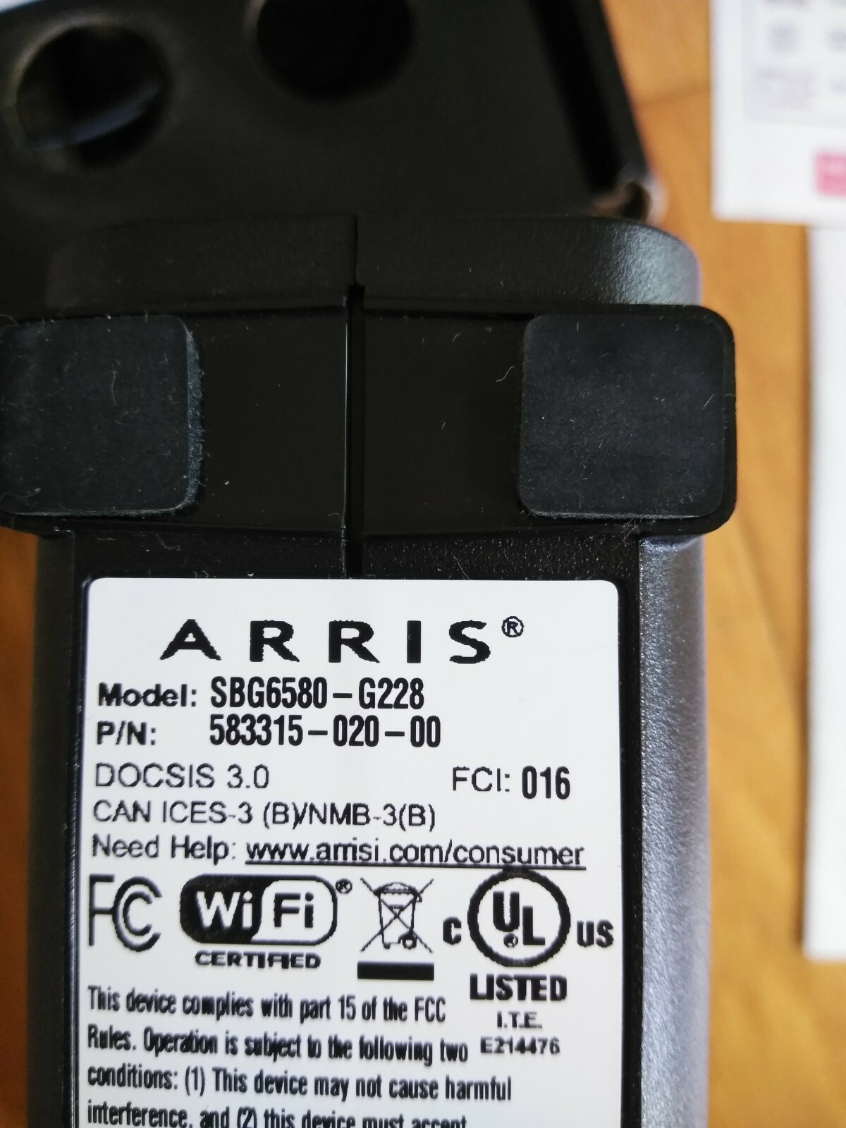 ARRIS SURFboard SBG6580 DOCSIS 3.0Cable Modem/Wi-Fi N3002.4Ghz+N300 Dual Band