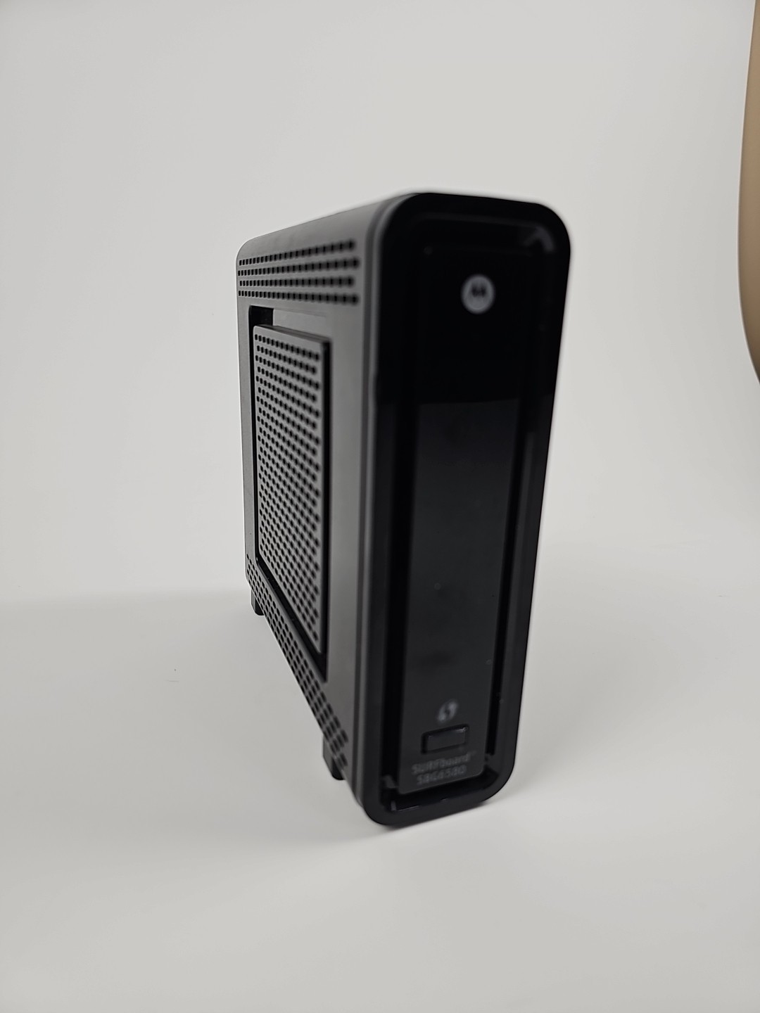 Motorola ARRIS SURFboard SBG6580 DOCSIS 3.0 Cable Modem and Wi-Fi Router