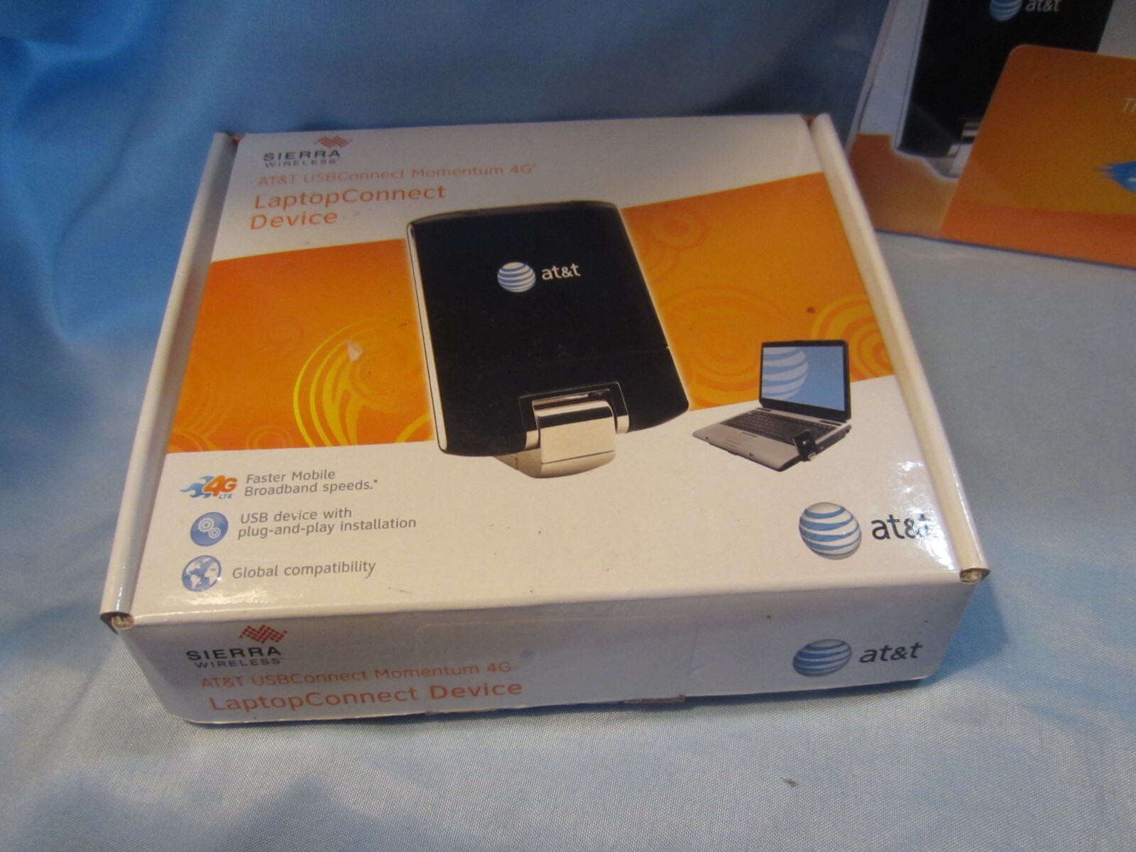 Sierra Wireless AT&T USB Connect Momentum 4G LaptopConnect Device & New Sim Card