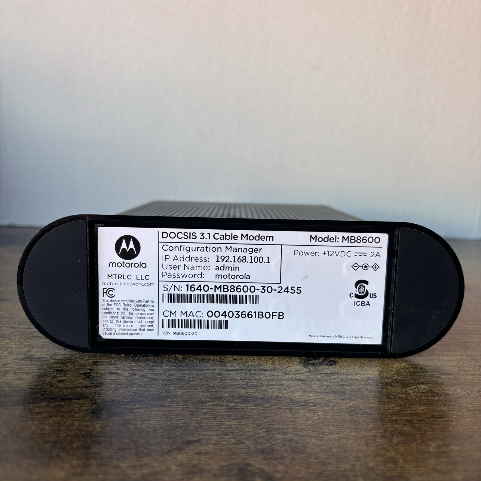 Motorola MB8600 DOCSIS 3.1 Ultra Fast Cable Modem – Black – VGC