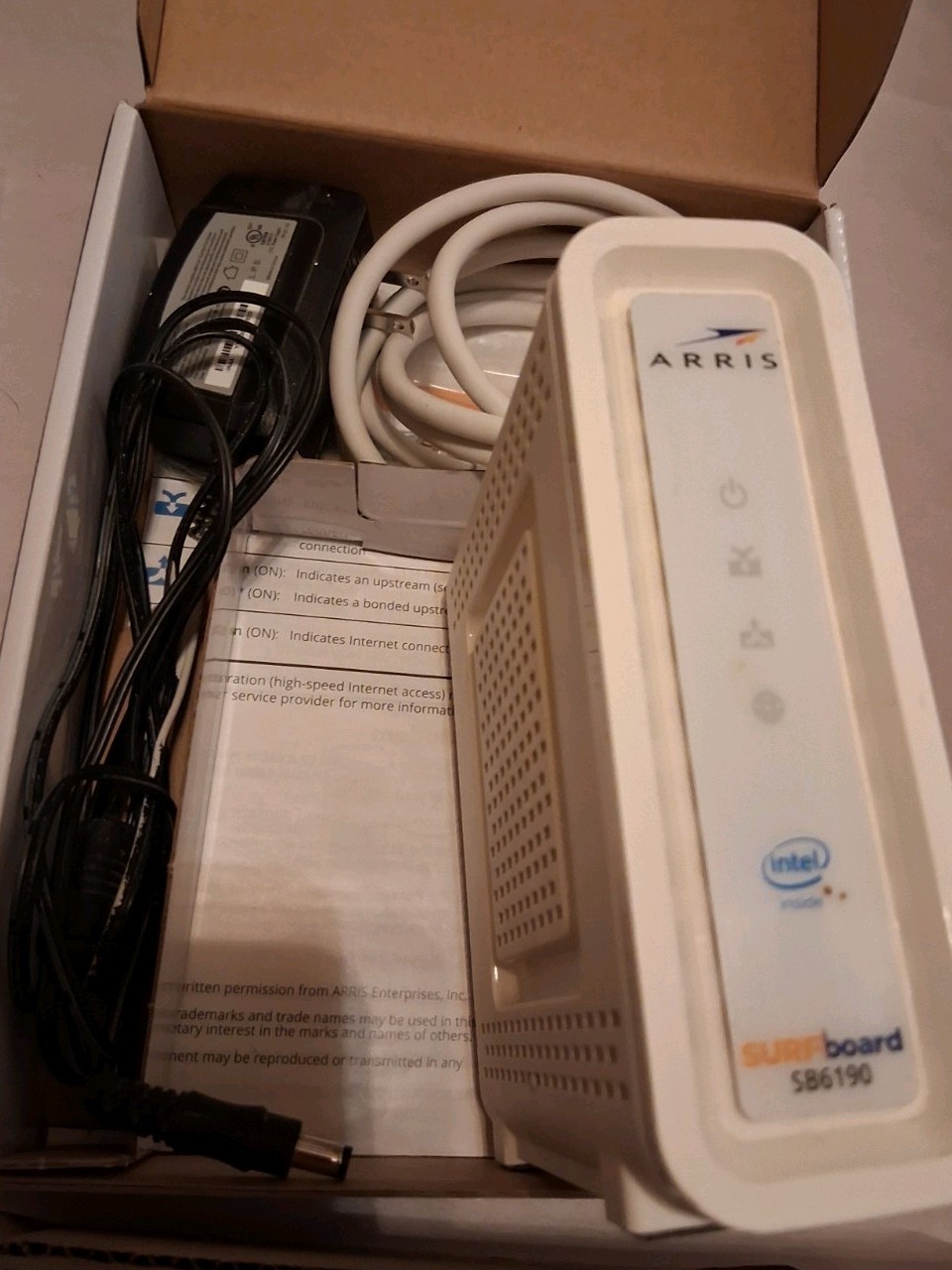 Arris Surfboard 3.0 Docsis Cable Modem Sb6190 1.4 GBPS Internet