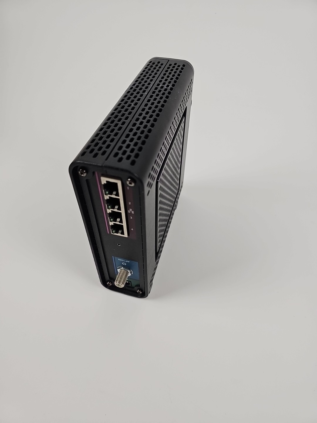 Motorola ARRIS SURFboard SBG6580 DOCSIS 3.0 Cable Modem and Wi-Fi Router