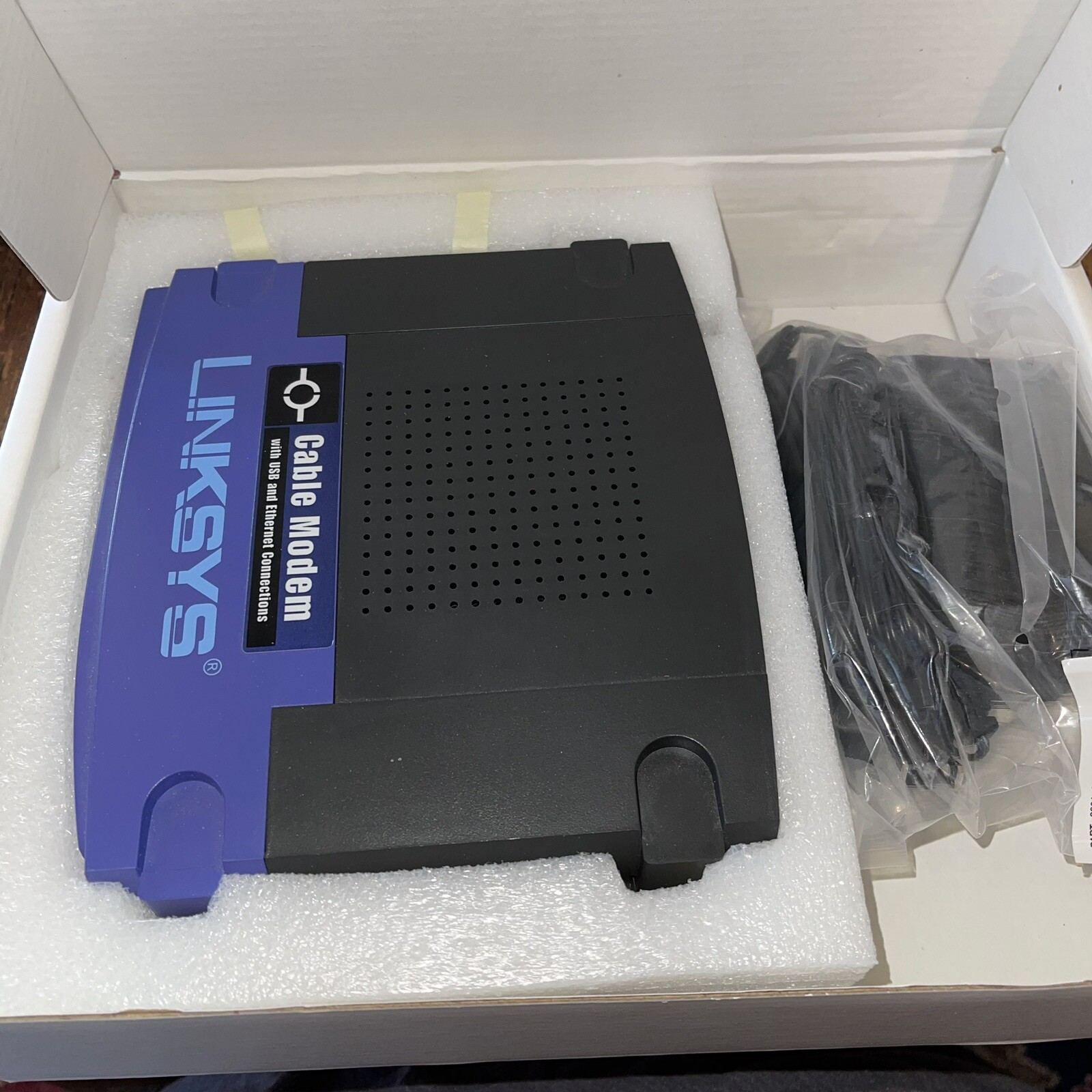 LINKSYS Cable Model with USB & Ethernet Connections – Model BEFCMU10