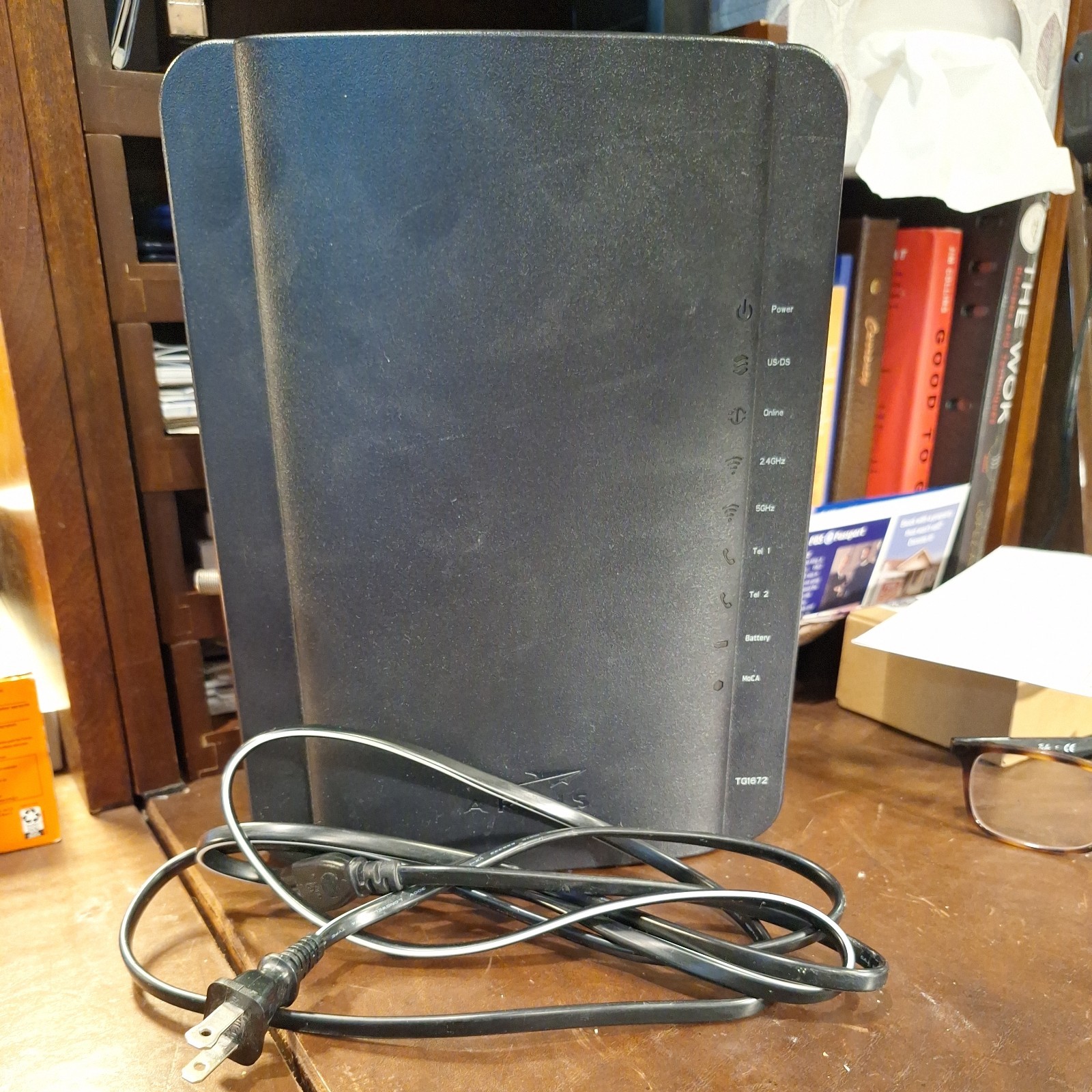 Arris TG1672G GATEWAY WIFI MODEM TG02DHQ1672 with Power Cord