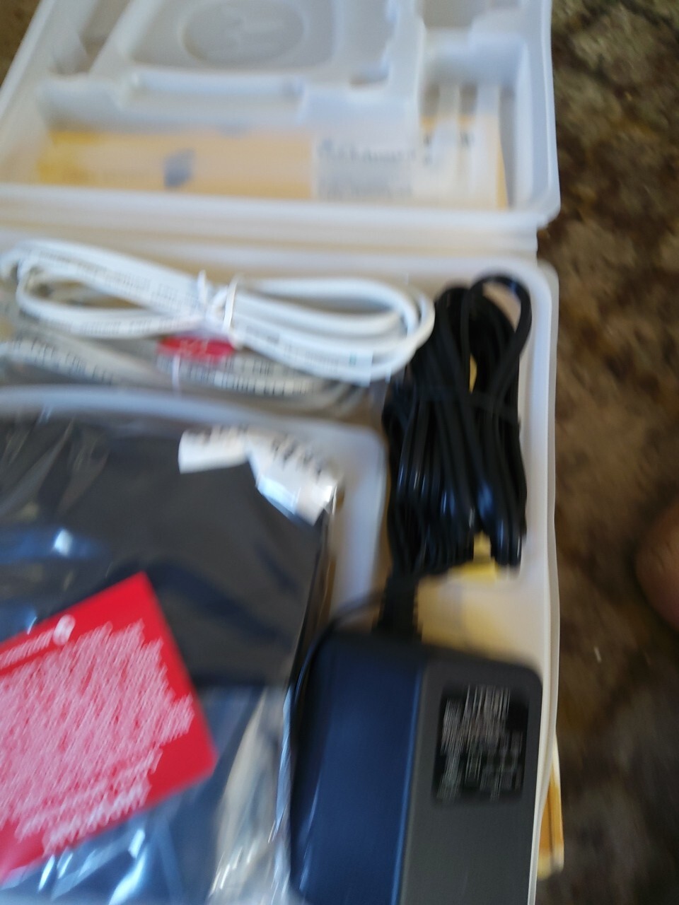 MOTOROLA Surfboard Cable Modem Model SB5100 NEW Open Box