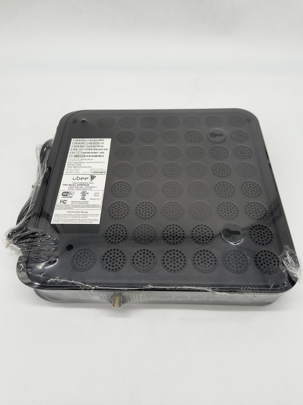 NEW Ubee DVW32CB Wireless Voice MODEM and ROUTER FACTORY SEALED