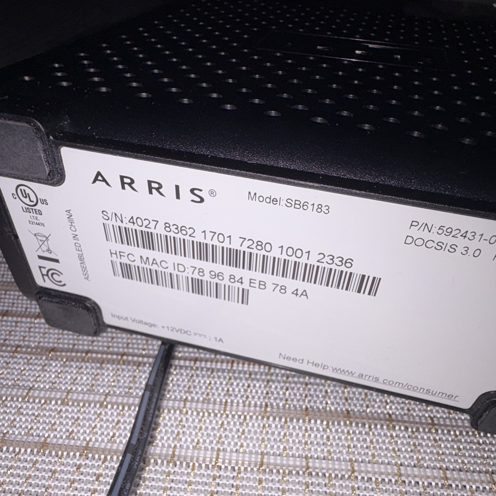 ARRIS SURFboard SB6183 DOCSIS 3.0 Cable Modem 686 Mbps 1-Port Ethernet Black