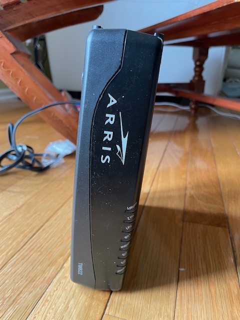 ARRIS Touchstone TM822G/CT-8 DOCSIS 3.0 Telephony Cable Modem Black with Cables!
