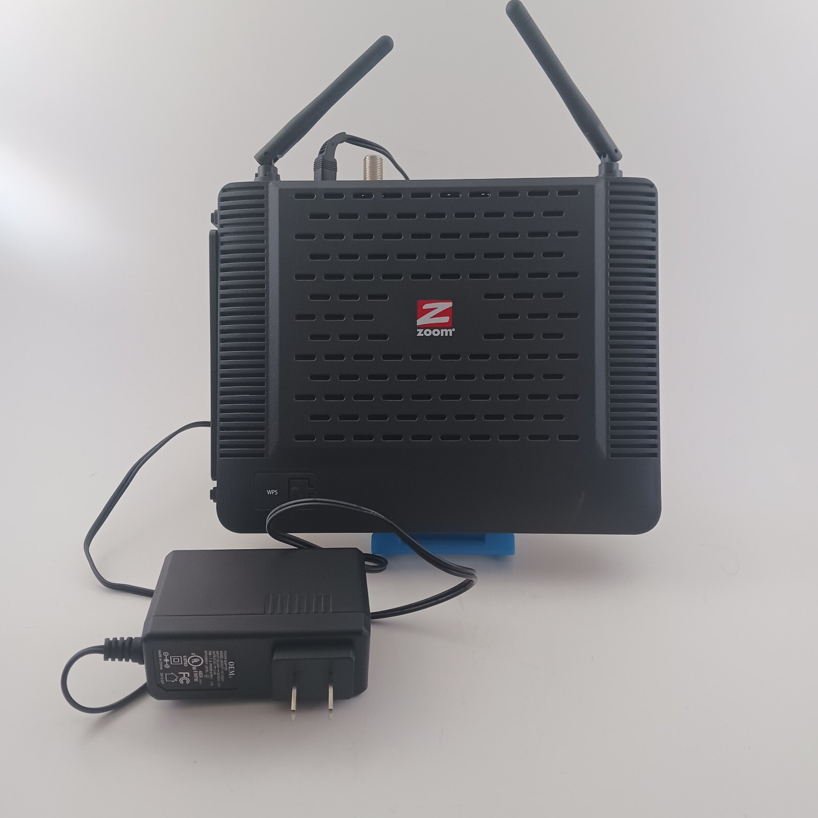 Zoom Docsis 3.0 Cable Modem Router with Wireless-N Model 5352 Series 1103