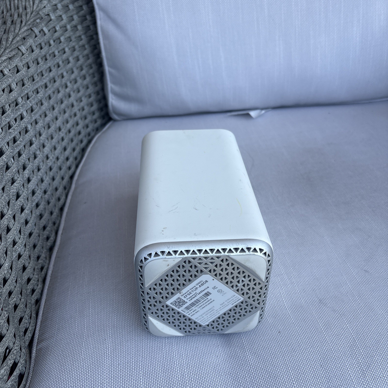 Comcast Xfinity XB7-CM GIGABIT Modem WiFi Router *NO CORDS* – Tested – EUC