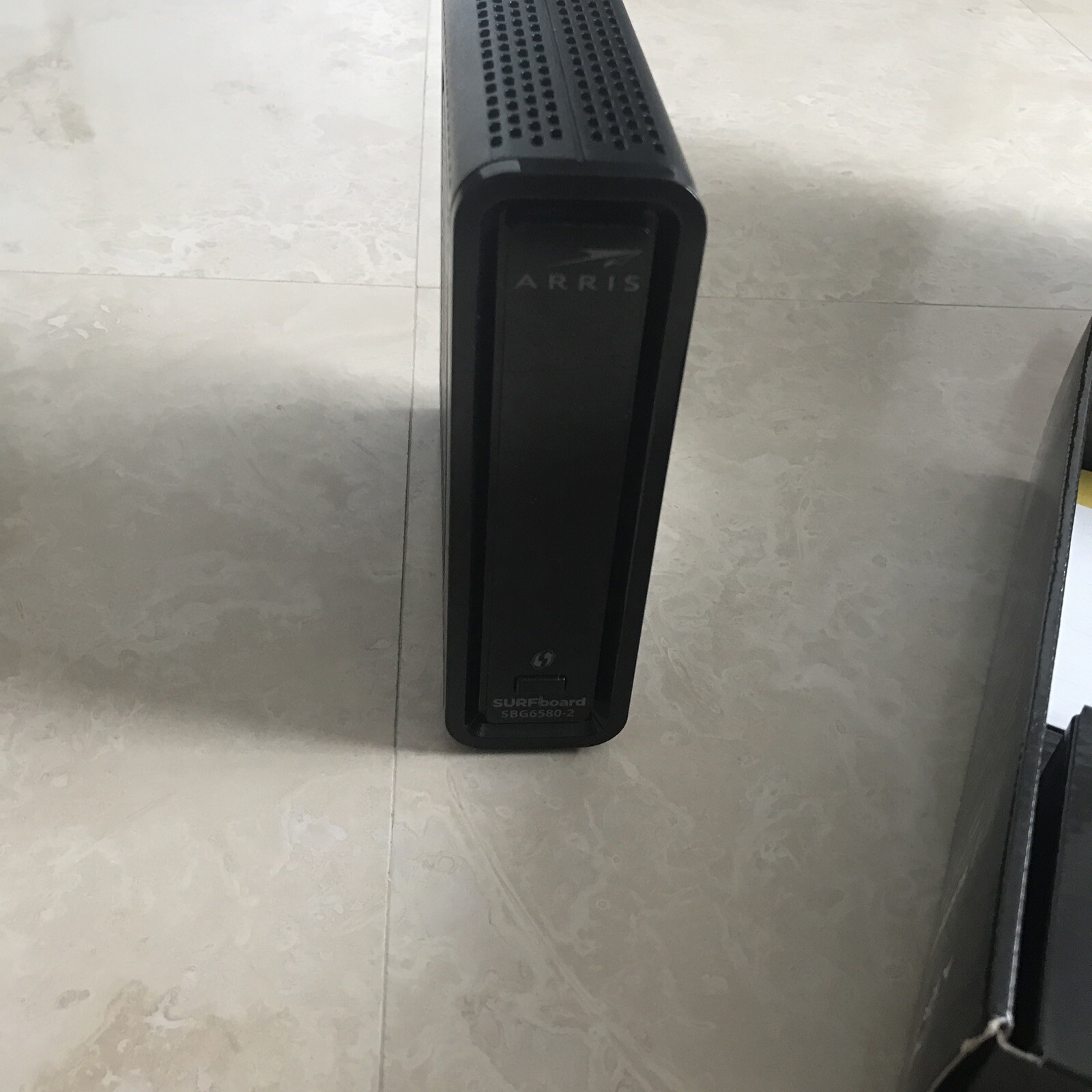 Motorola Arris SURFboard Modem& Wi-Fi Router Model SBG6580 – N300 Dual Band