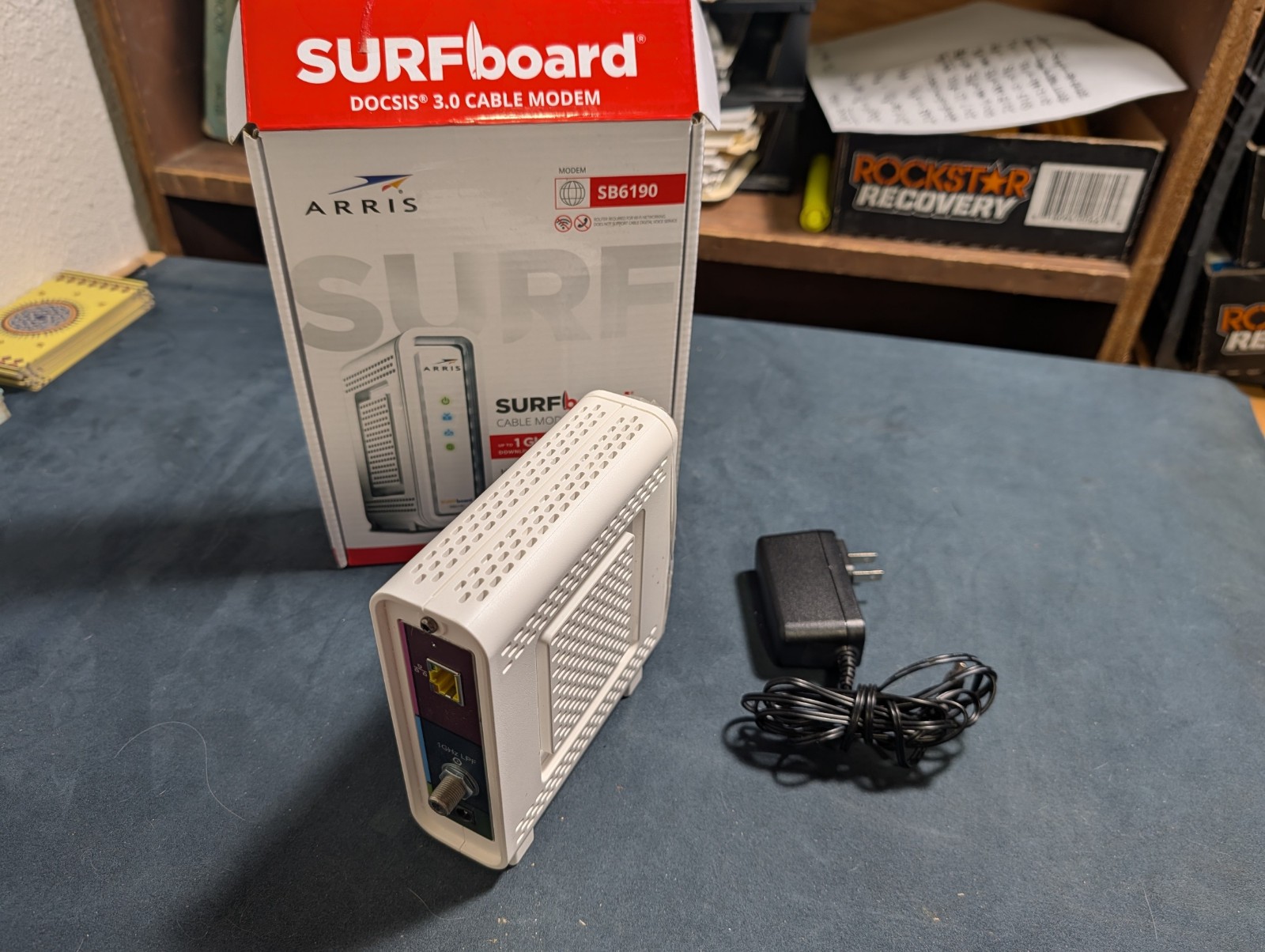 ARRIS SURFboard SB6190 Cable Modem 32 x 8 Gigabit DOCSIS 3.0 – white – in box