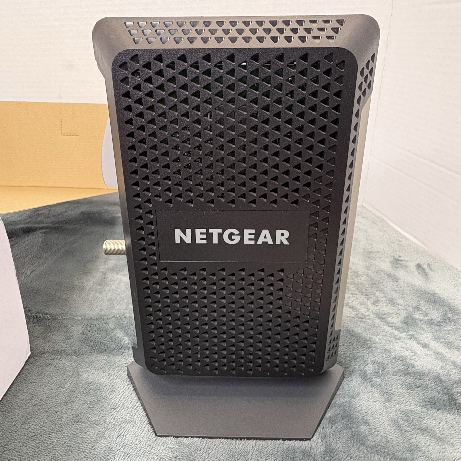 NETGEAR CM1000 High-Speed Cable Modem (Upto 6 Gbps)