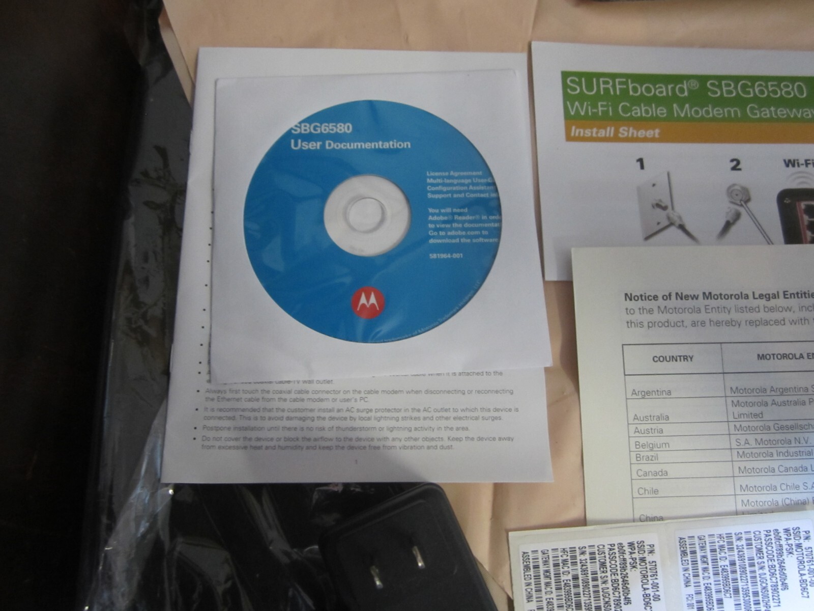 Motorola SBG6580 Surfboard eXtreme DOCSIS 3.0 Wireless Cable Modem Gateway Used)