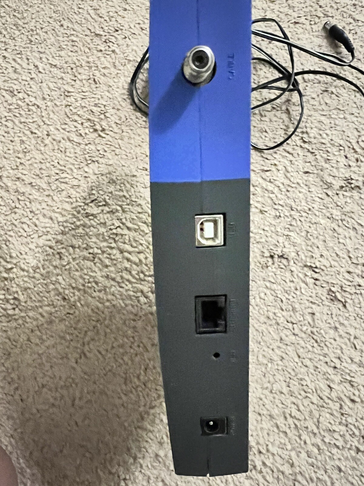 Linksys Cable Modem BEFCMU10 USB & Ethernet Connections