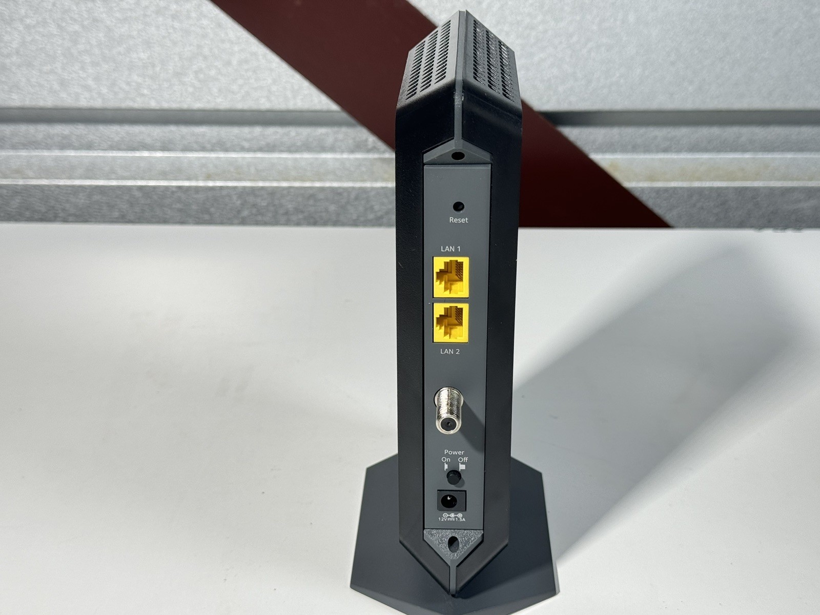 NETGEAR Nighthawk Multi-Gig Cable Modem CM1100- Power Cable – DOCSIS 3.1 – 1 GB