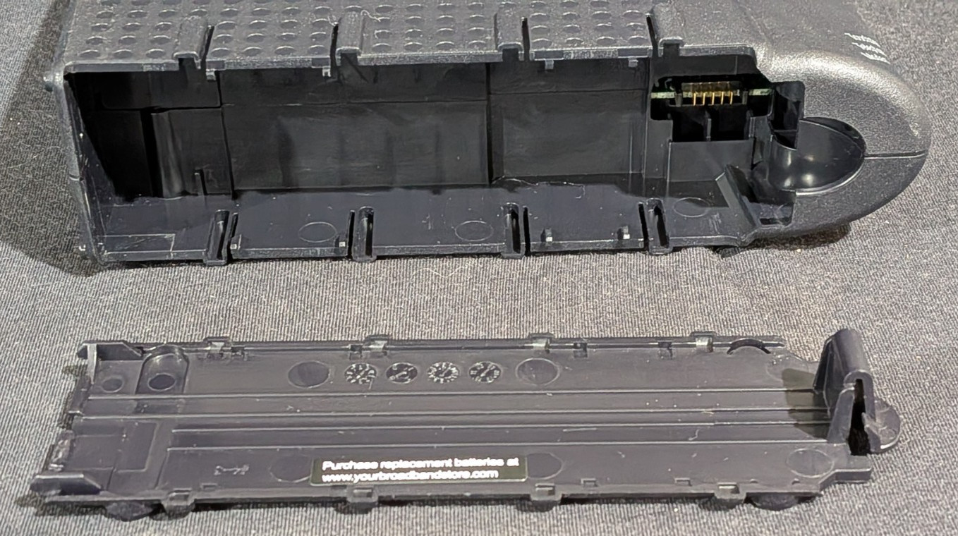 Arris TM602G/115 Modem with Battery